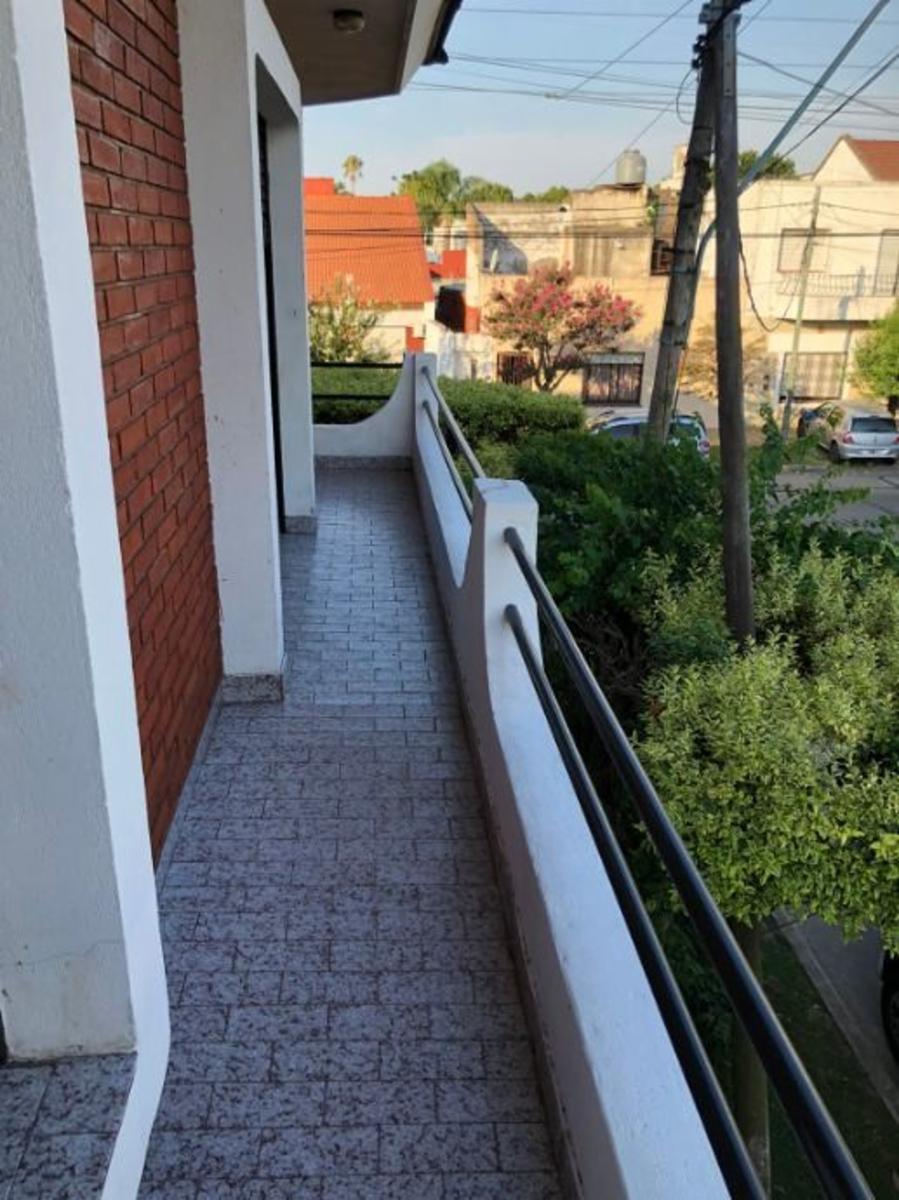 C. Magdalena 707 · Morón — foto 24
