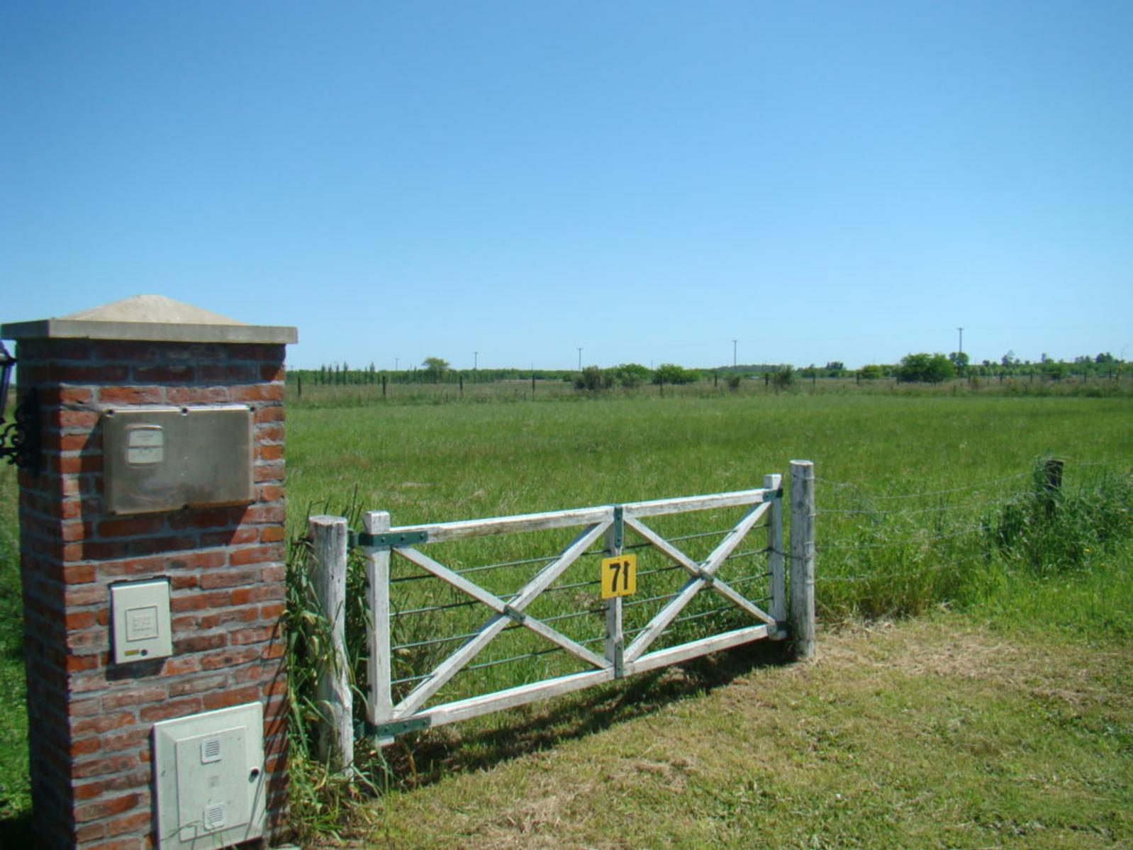 VENTA!! LOTE DE 3400 mts2 EN CHACRAS DE URIBELARREA.
