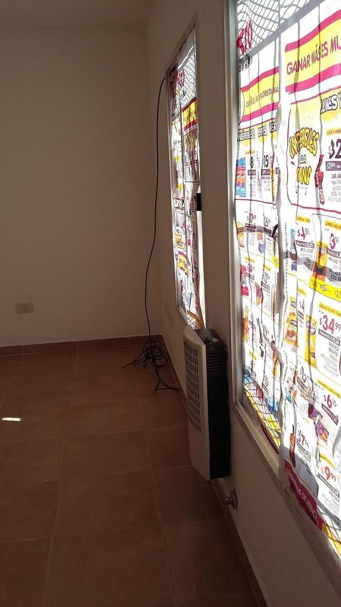 La Roche 400 · Morón — foto 3