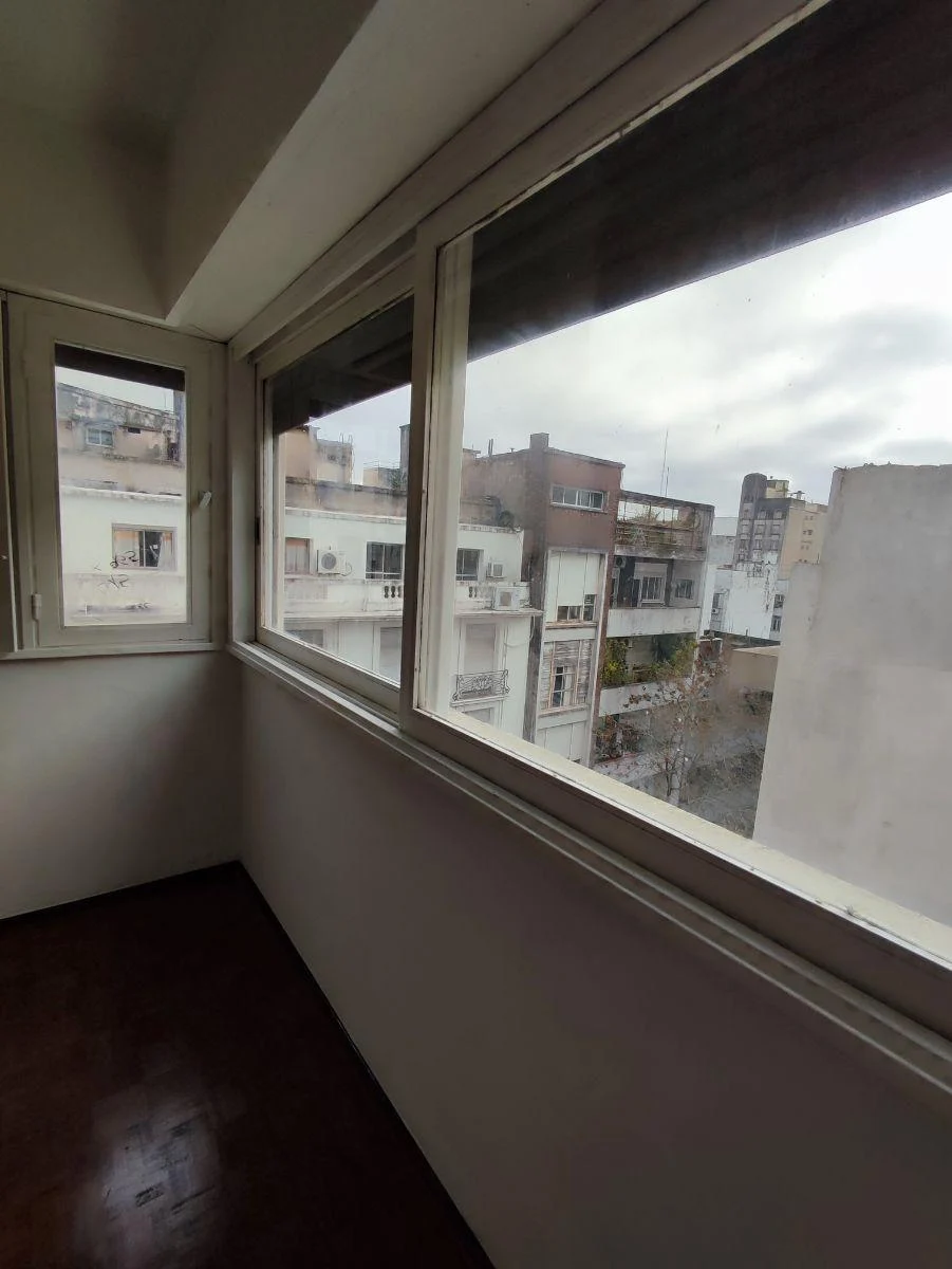 Hipólito Yrigoyen 2600 · Balvanera — foto 16