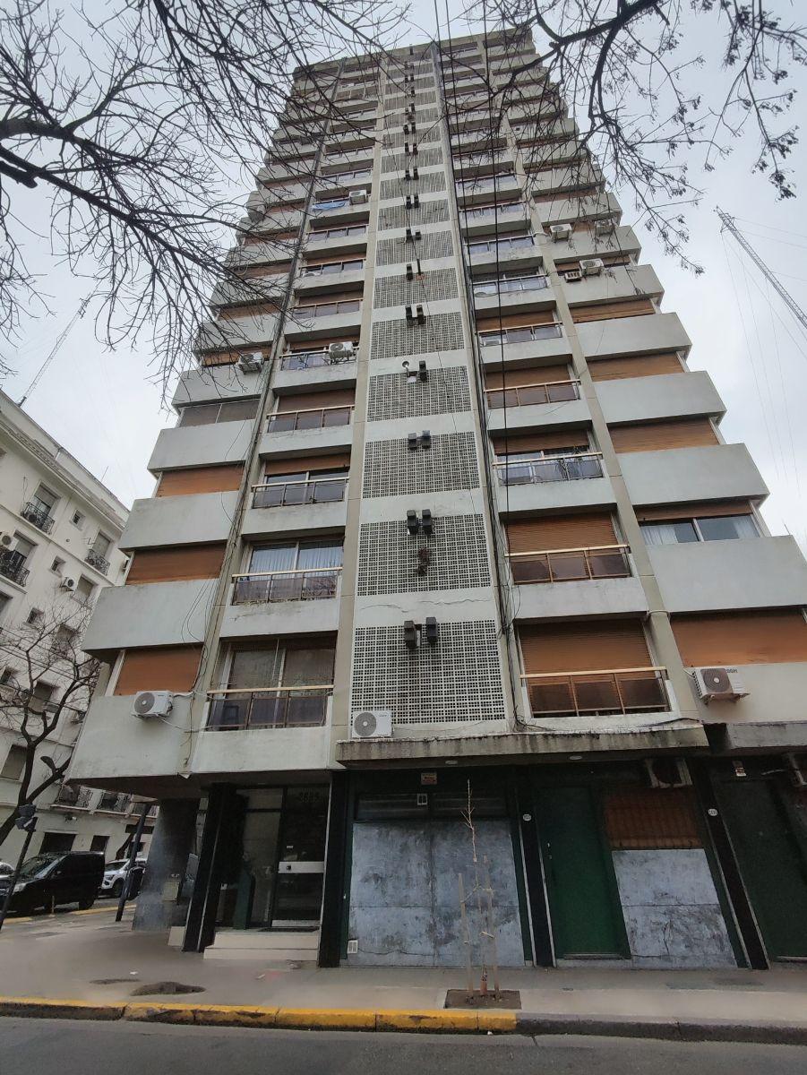Hipólito Yrigoyen 2600 · Balvanera — foto 3