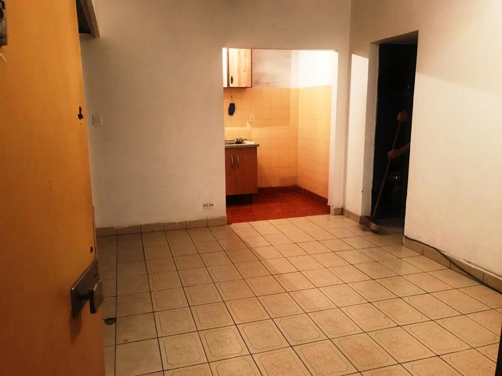 Departamento de dos ambientes en Ramos Mejía..