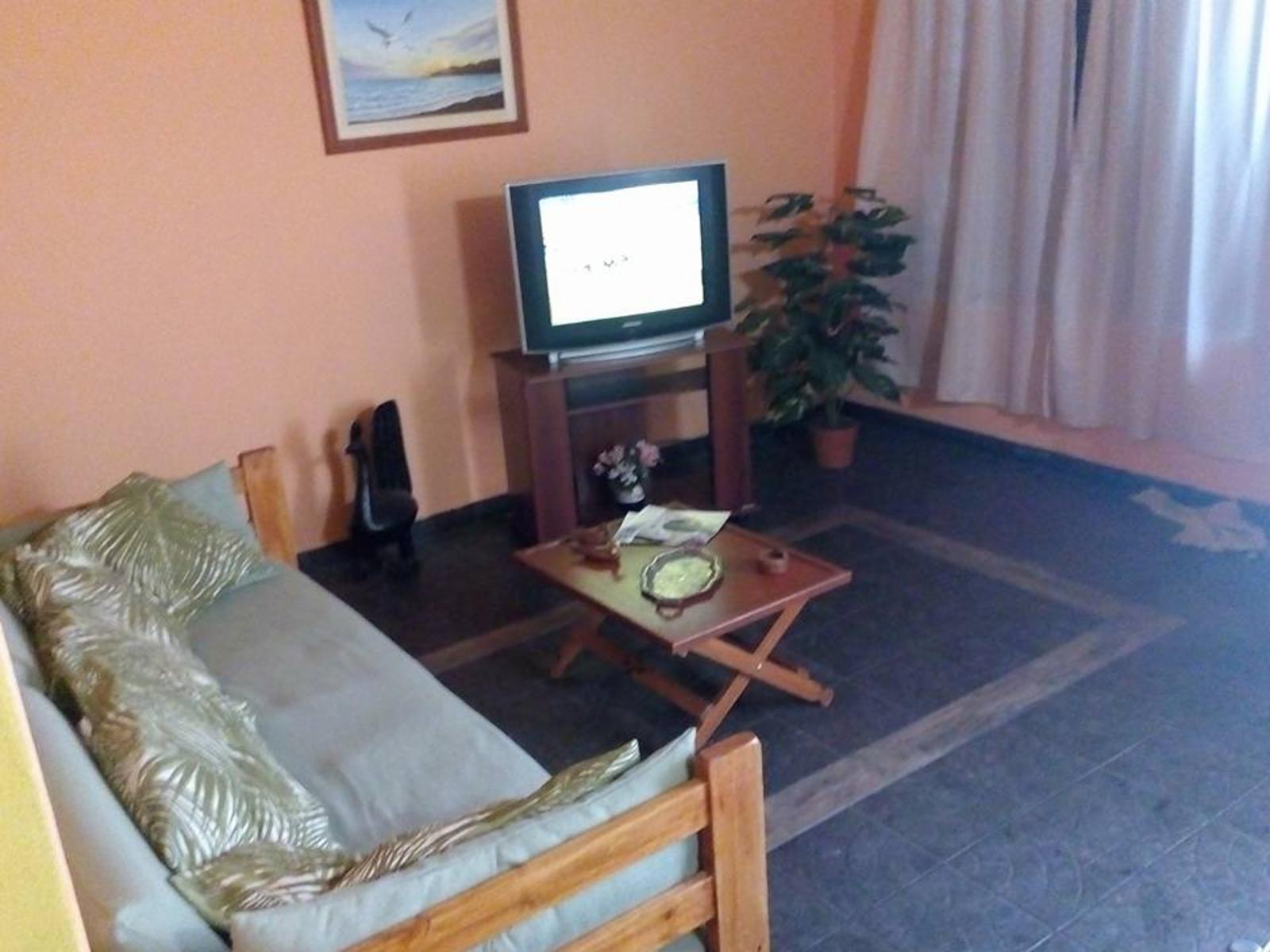 P.Pandeles 337 · Monte Hermoso — foto 5