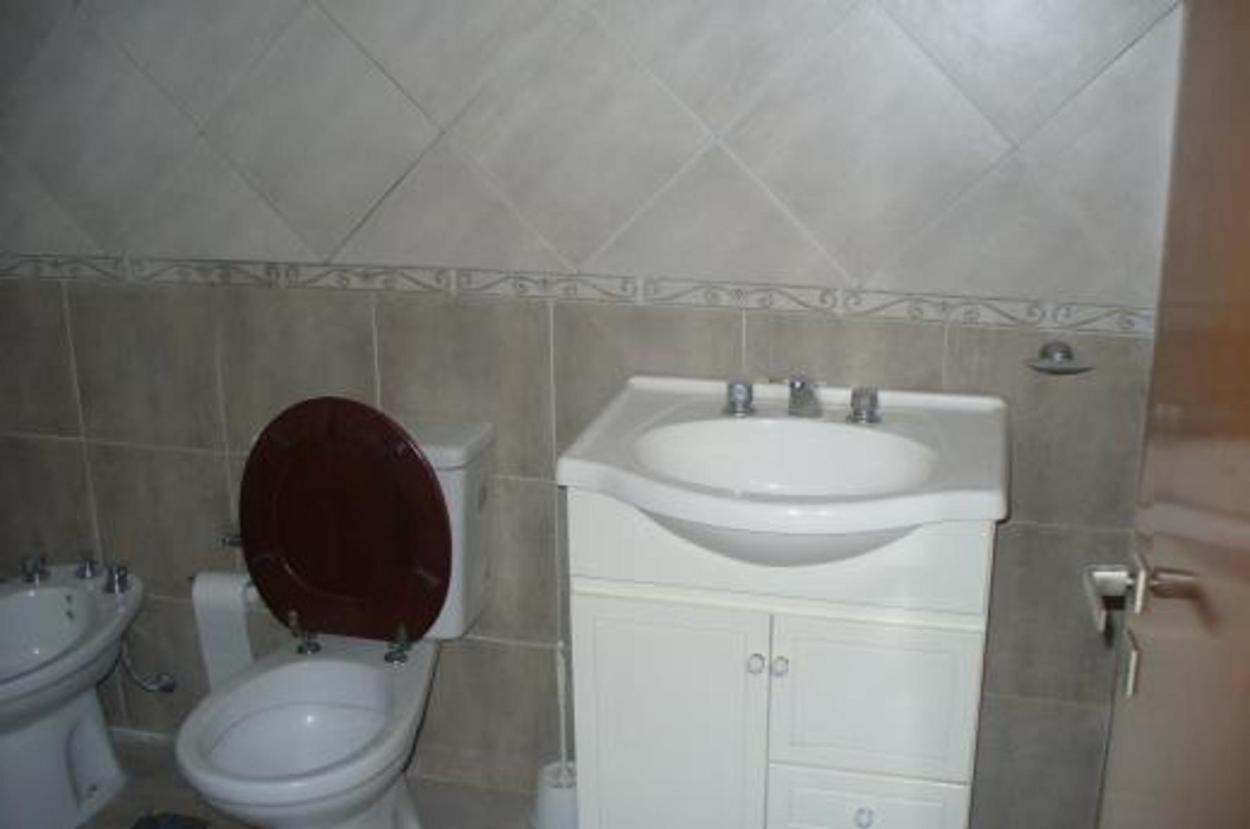SANTOS VEGA 6200 · Tres De Febrero — foto 3