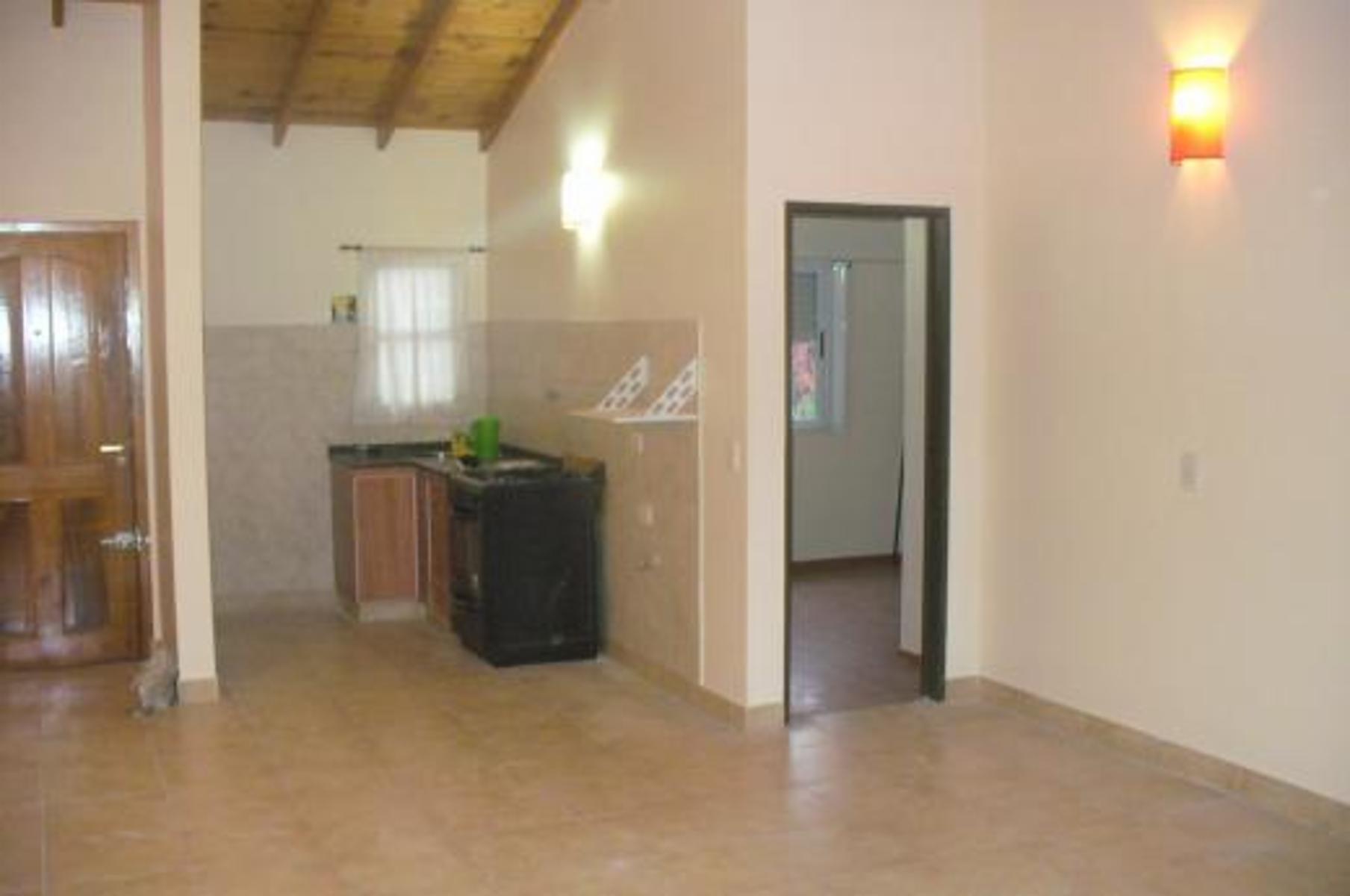 SANTOS VEGA 6200 · Tres De Febrero — foto 4