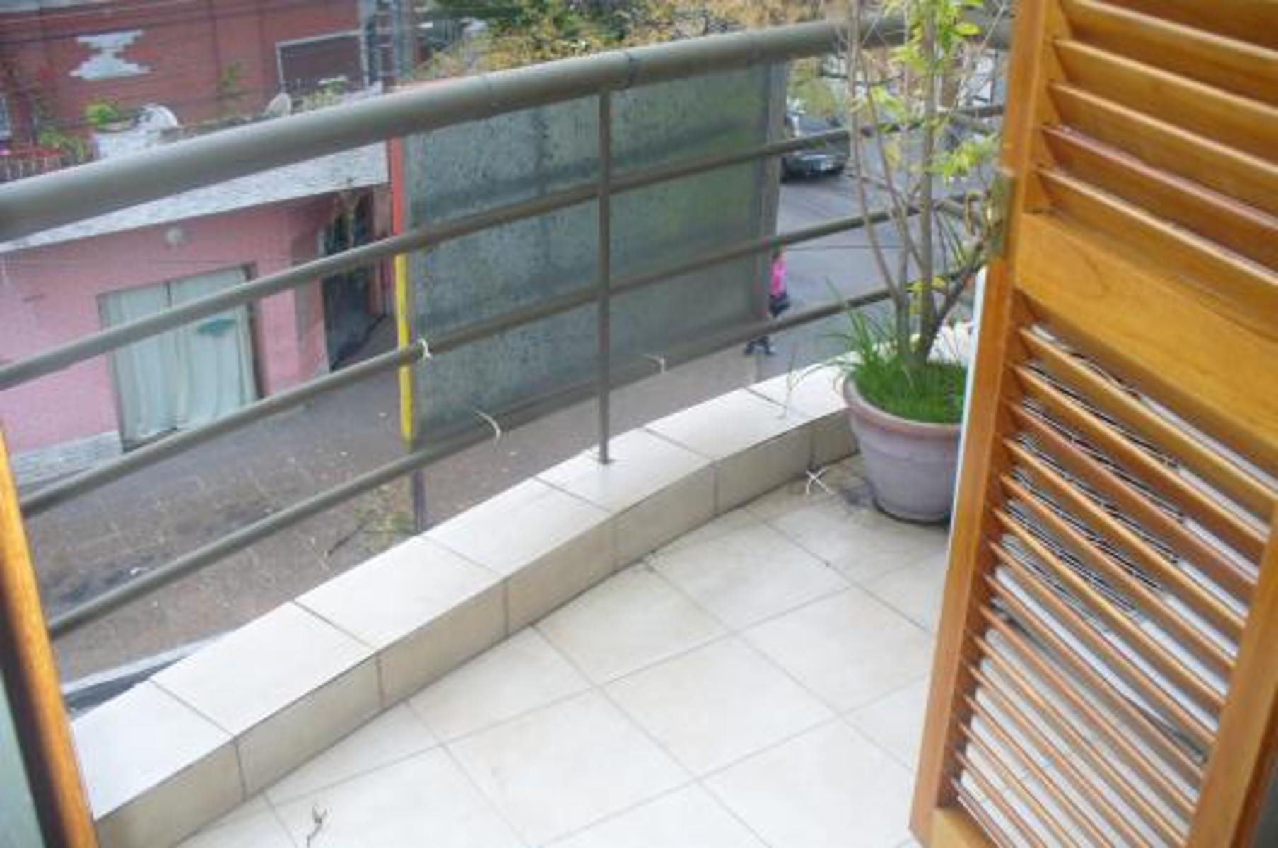 SANTOS VEGA 6200 · Tres De Febrero — foto 6