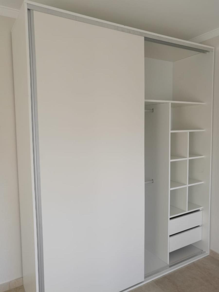 VENDO Excelente Monoambiente CON COCHERA a ESTRENAR- Caseros Centro