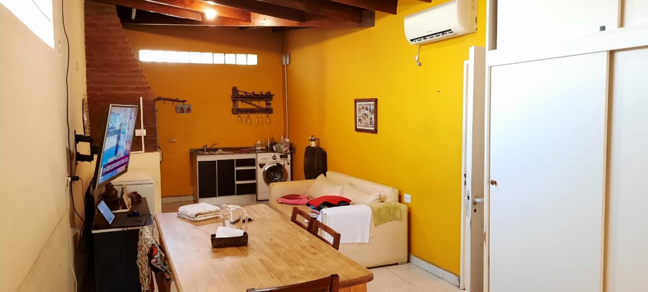 Excelente casa con quincho