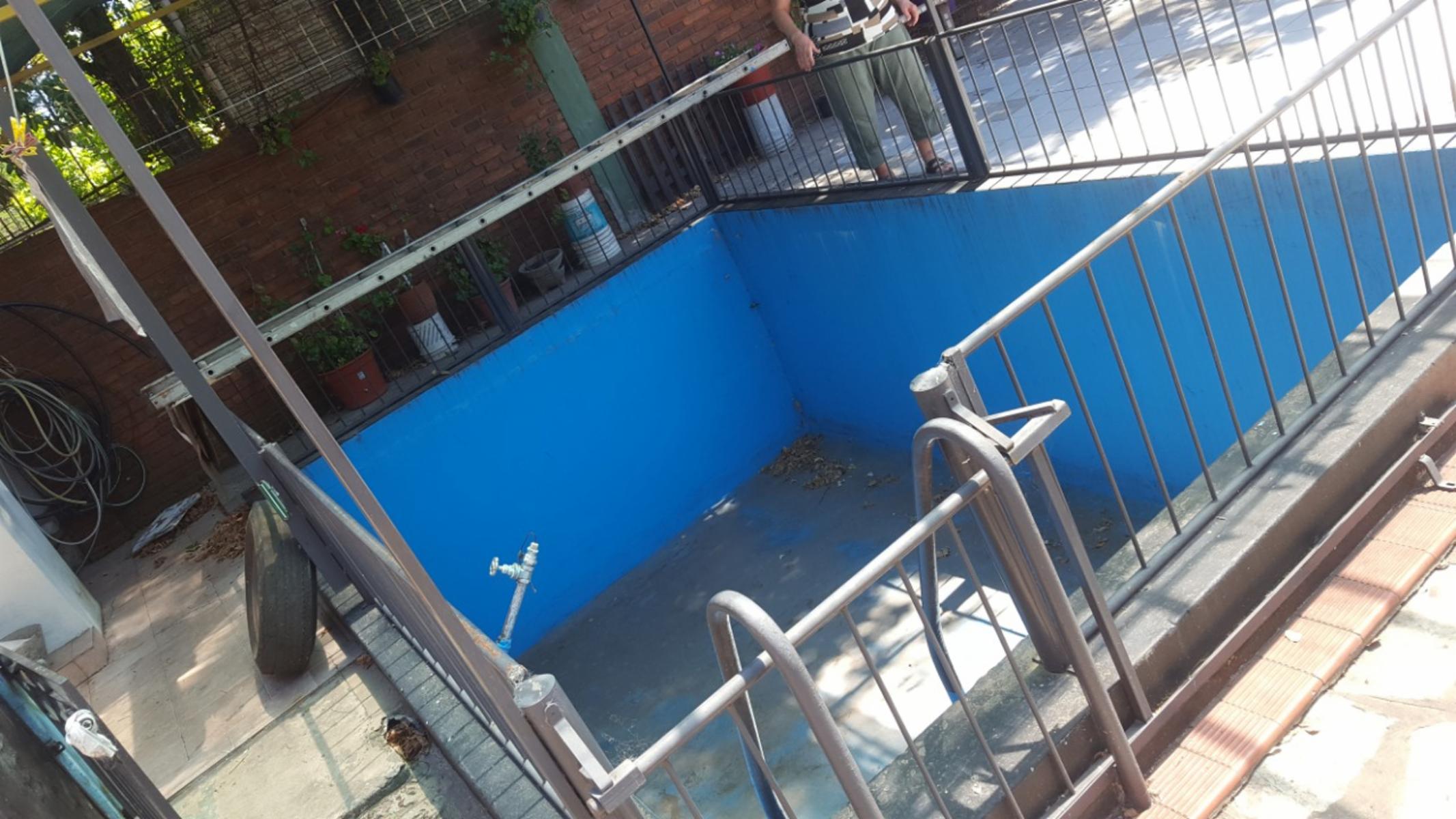 JOSE GOMEZ 600 · Almirante Brown — foto 8
