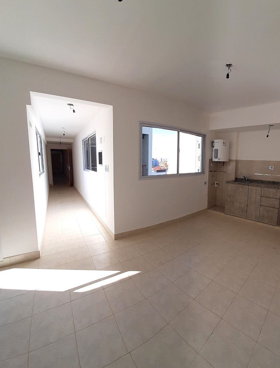 LOPE DE VEGA 1300 · Villa Luro — foto 7