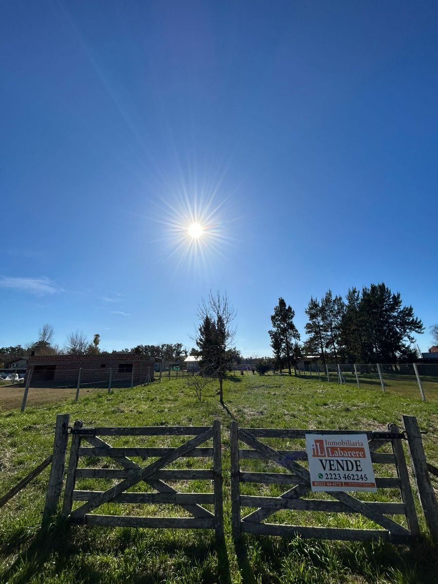 VENTA DE LOTE EN Bº LA DOLLY - CORONEL BRANDSEN