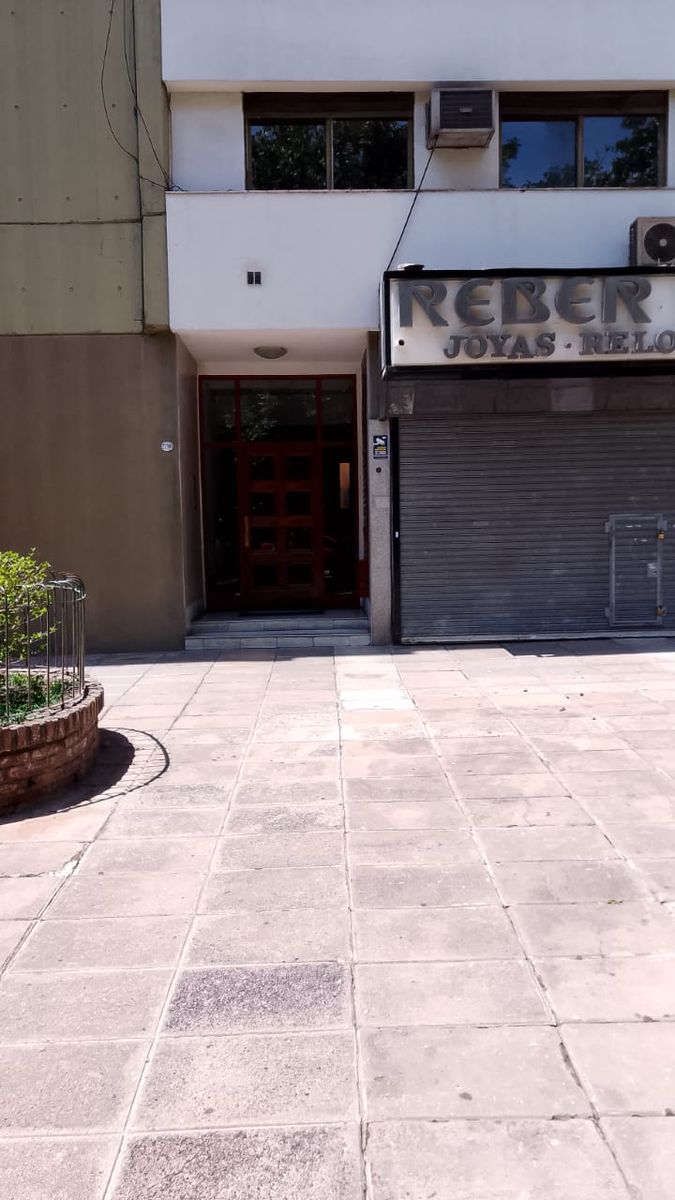 Belgrano,Monoambiente,frente,luminoso,bajo mantenimiento,metro AvCabildo, buen estado general, oportunidad