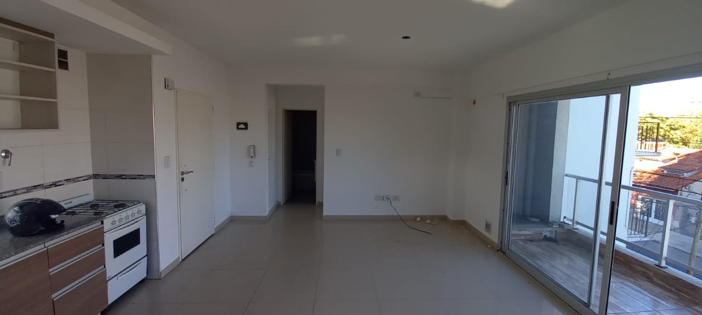 DOS AMBIENTES FRENTE QUILMES / MÍNIMOS REQUISITOS / EXPENSAS BAJAS / ALQUILER $599.999.-