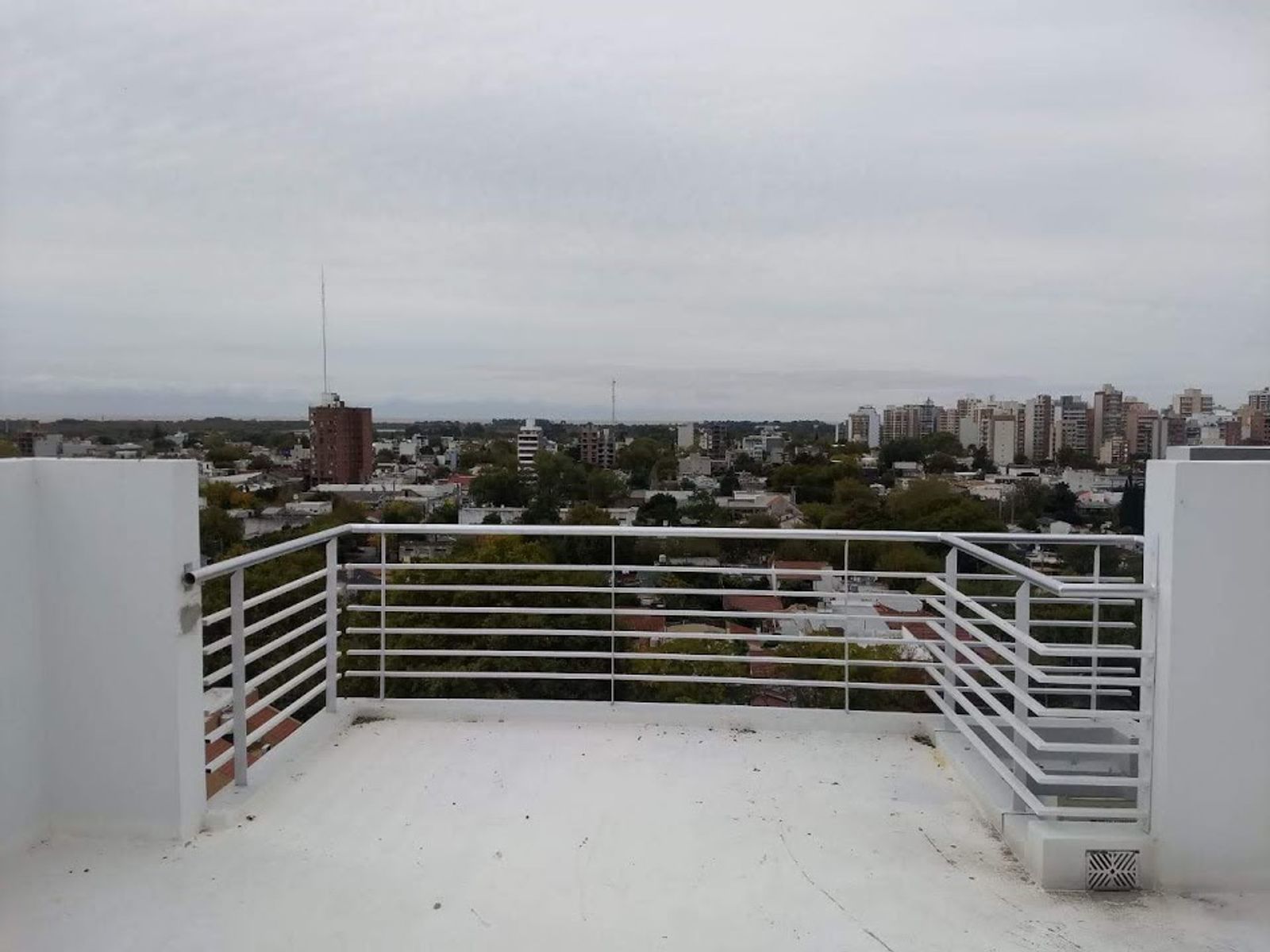 AV. VICENTE LOPEZ 468 · Quilmes — foto 18