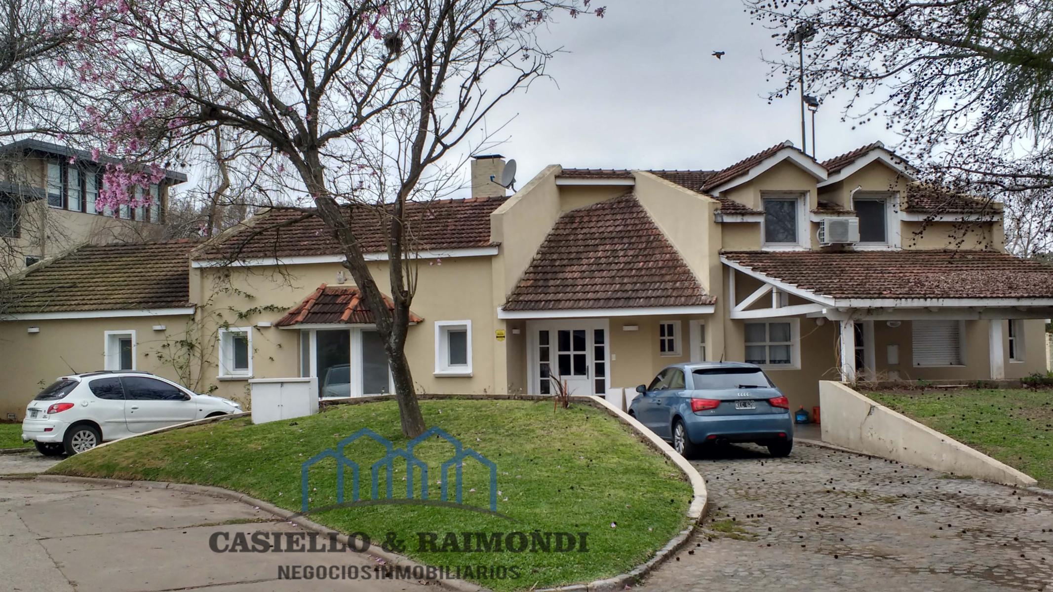VENTA  CASA  COUNTRY CARLOS PELLEGRINI (ROSARIO)