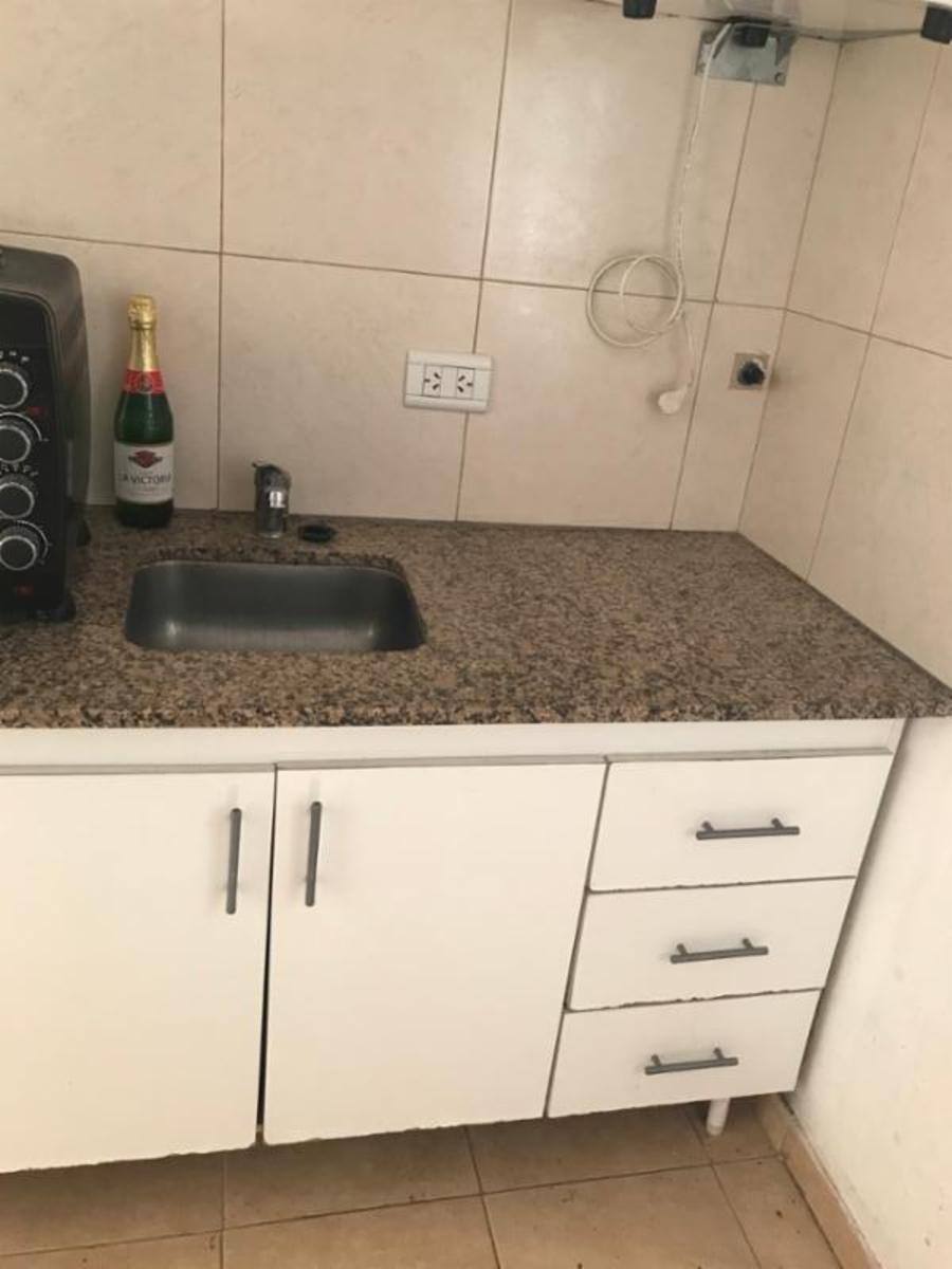 Remedios de escalada al 7500 · Tres De Febrero — foto 3