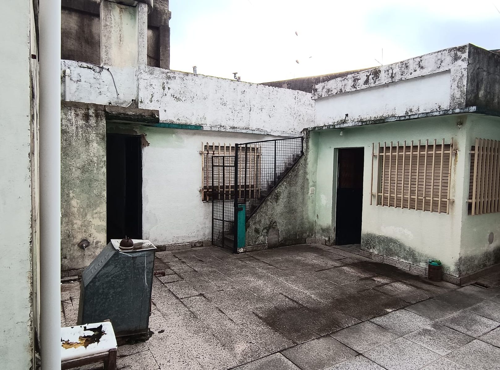 MBURUCUYA 728 · Morón — foto 3