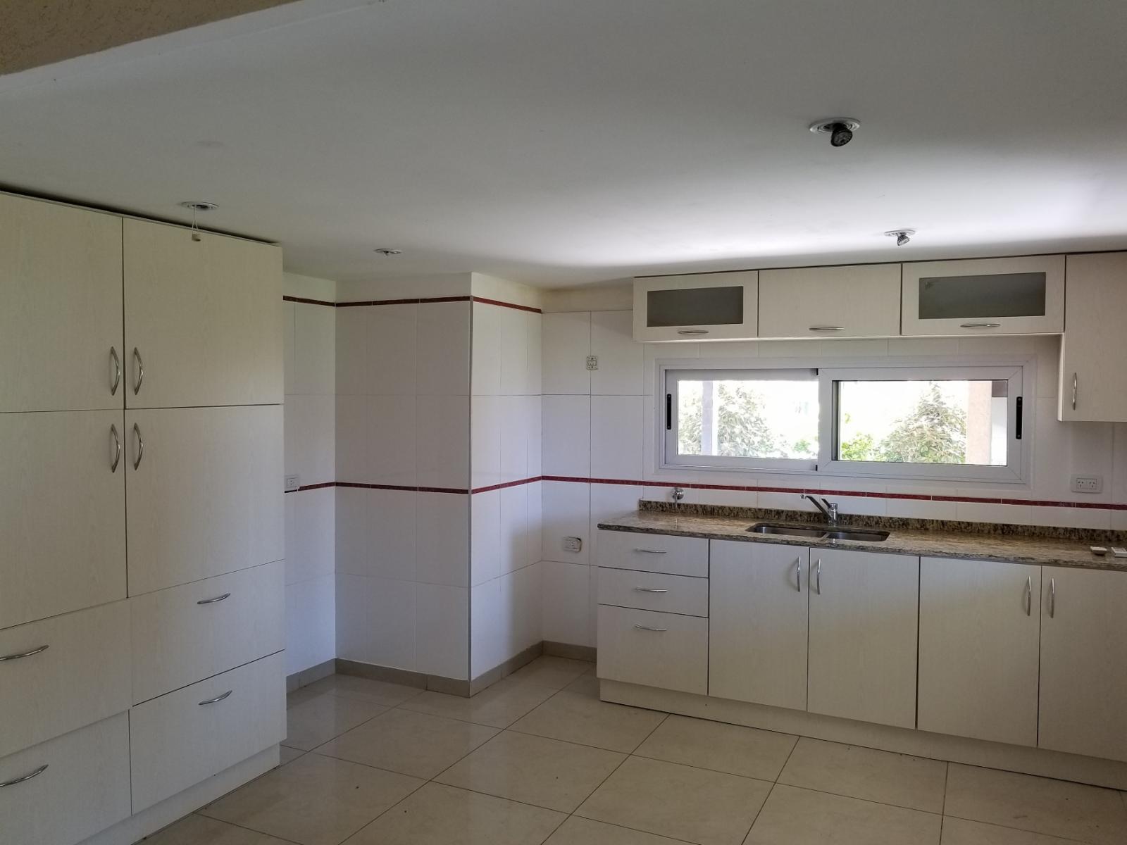 ACC. OESTE · Moreno — foto 9