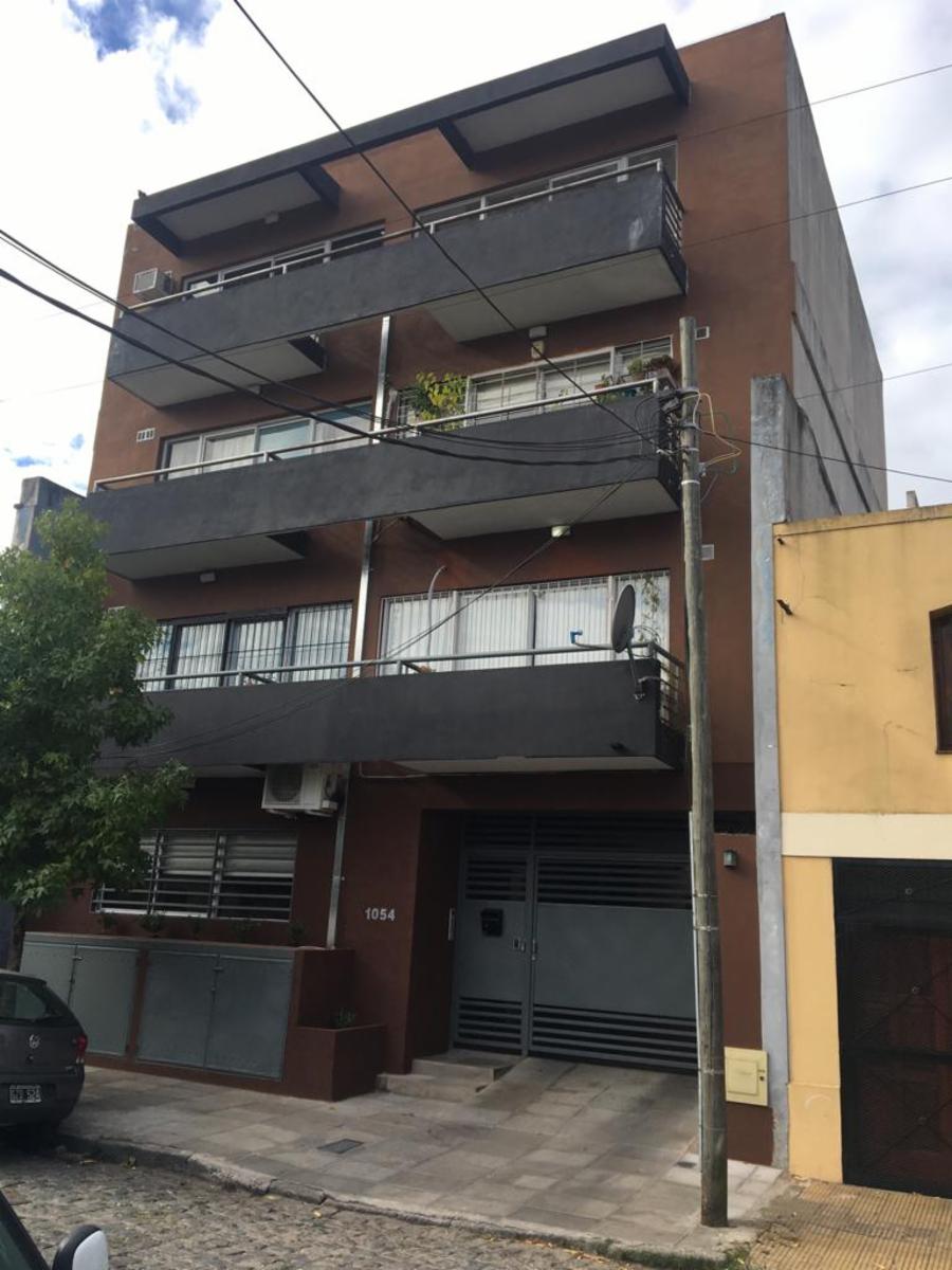 Departamento de 2 ambientes en venta en San Fernando.