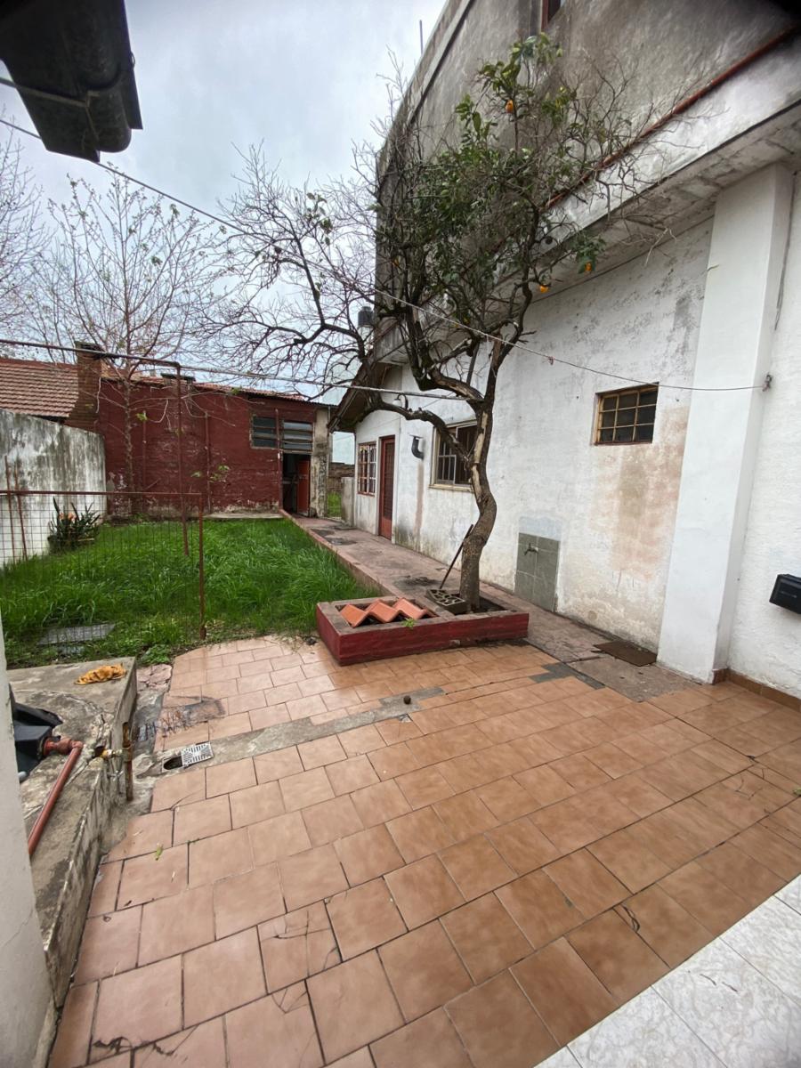 DR. MONTE 1751 · Morón — foto 11