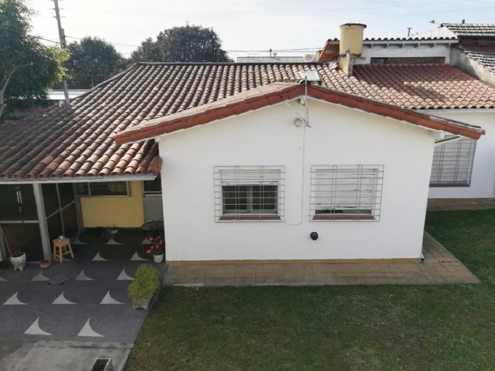 Juan Jufre 200 · Hurlingham — foto 3