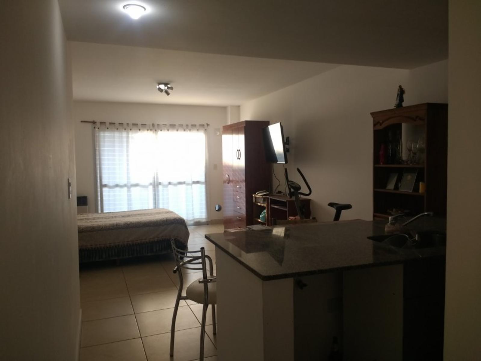Bynnon 1561 · Almirante Brown — foto 5