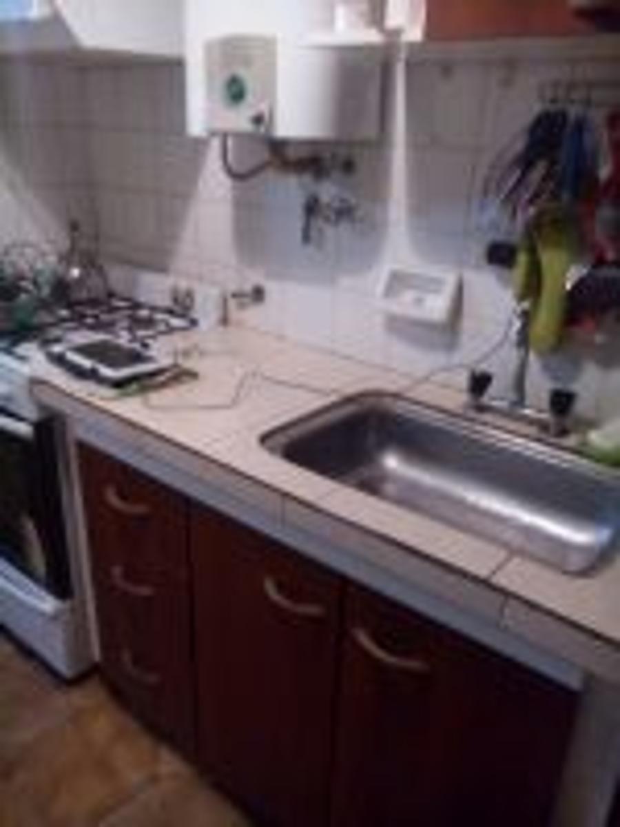 MANZANA 33 BARRIO b 7 PISO 1 · Almirante Brown — foto 7