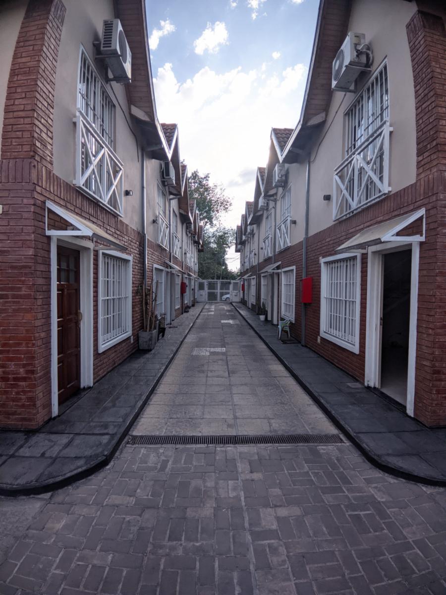 Roberto Ruiz 645 · Morón — foto 19