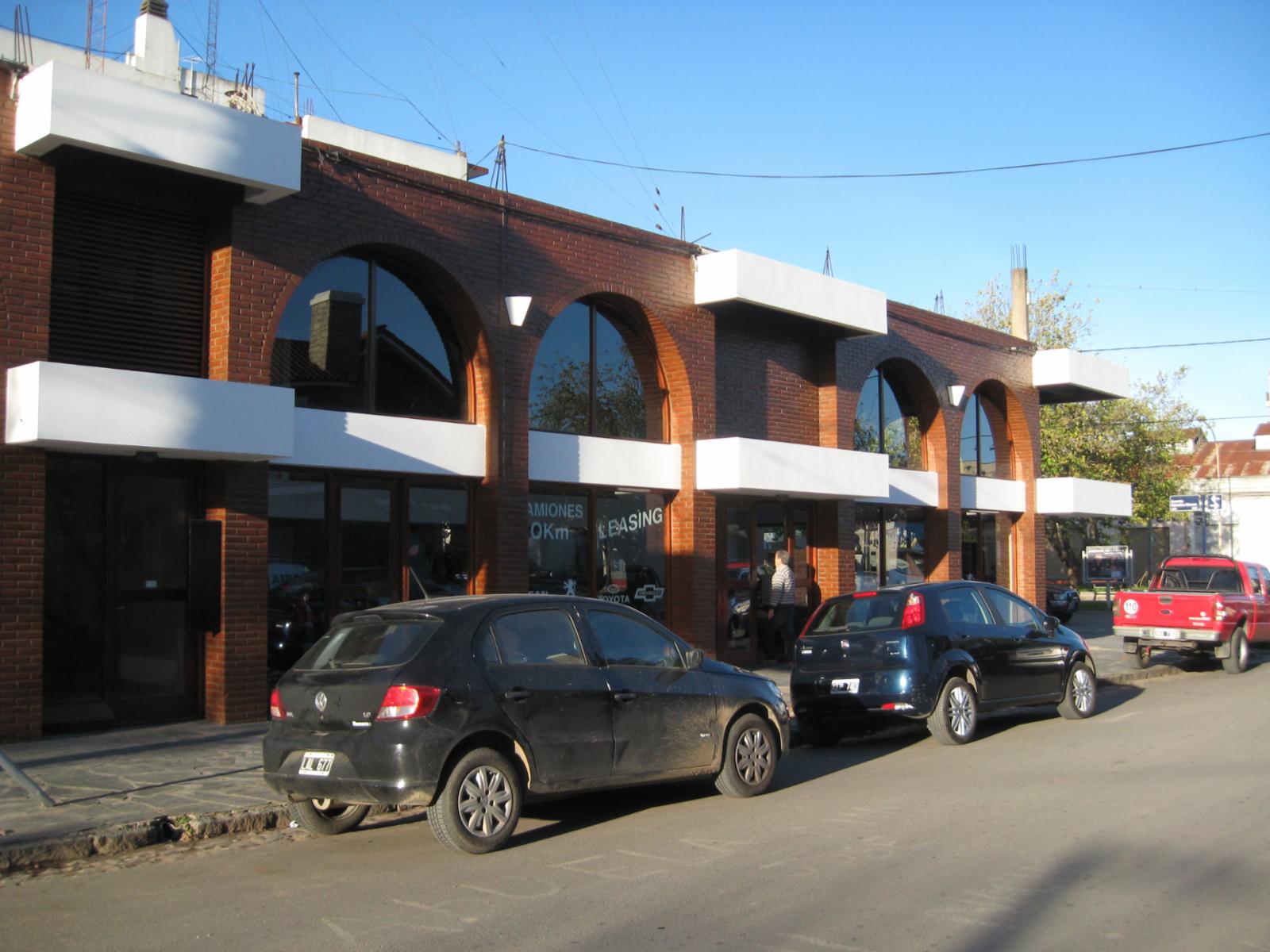 AV CHAVES  Nº 498 · Balcarce — foto 3