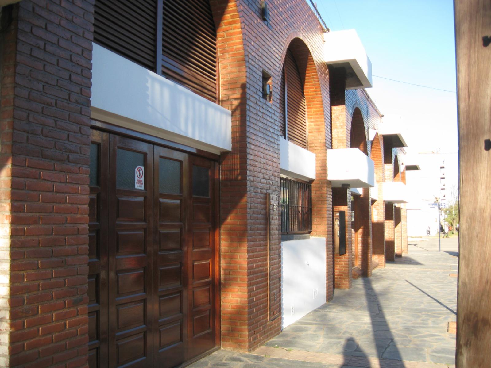 AV CHAVES  Nº 498 · Balcarce — foto 4