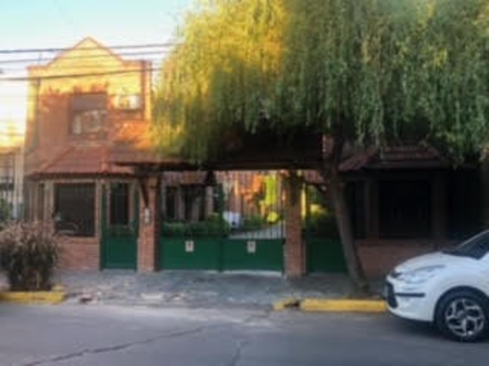 Hermoso duplex 3 amb en complejo, Villa Sarmiento. Haedo