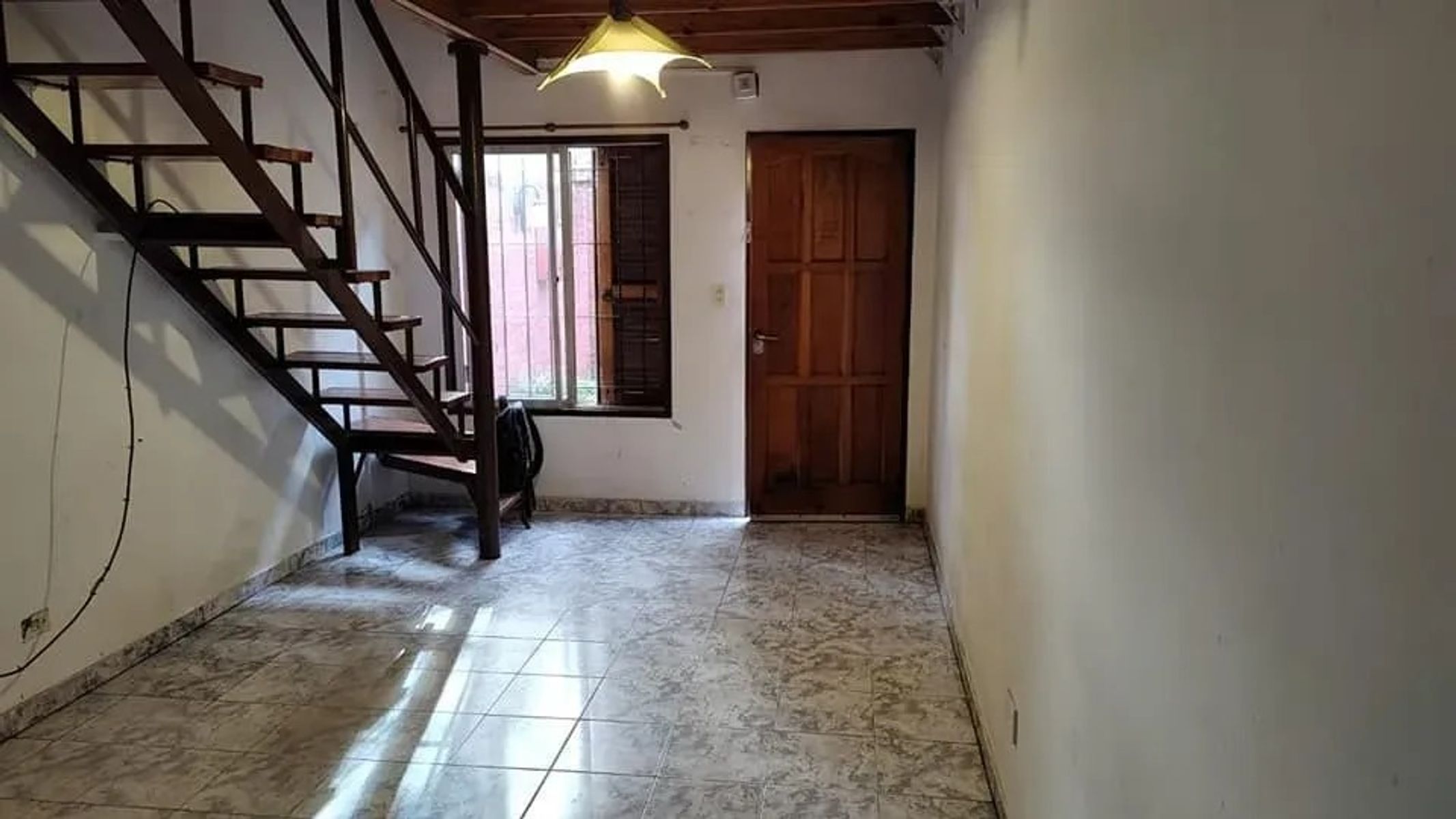 Alquiler - Duplex 2 Ambientes y Medio con Patio Ramos Mejia