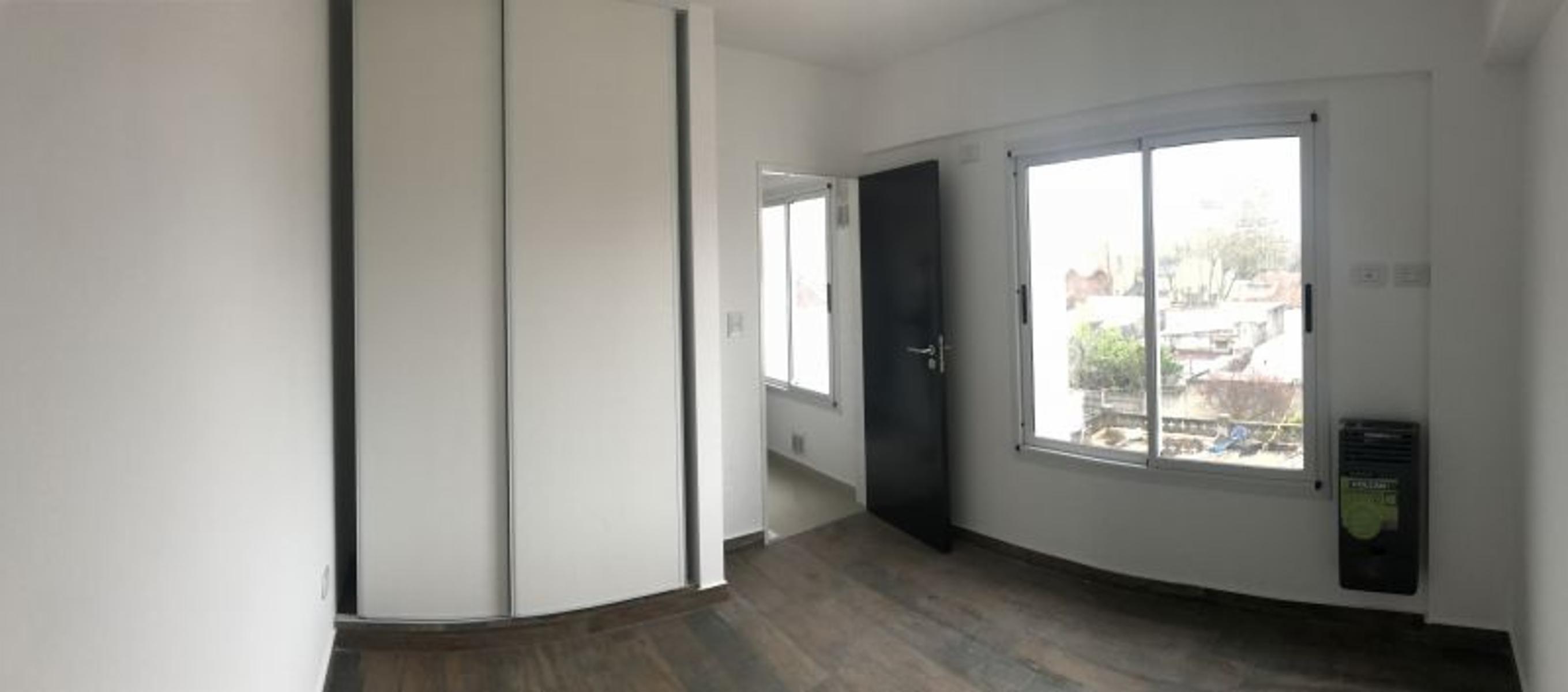 Fonrouge  400 · Lomas De Zamora — foto 6