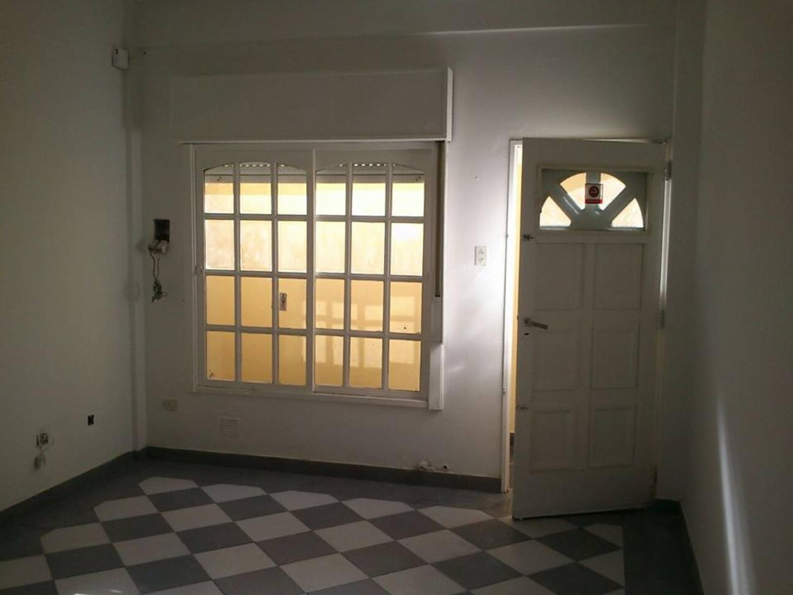 Saladillo 2500 · Mataderos — foto 12