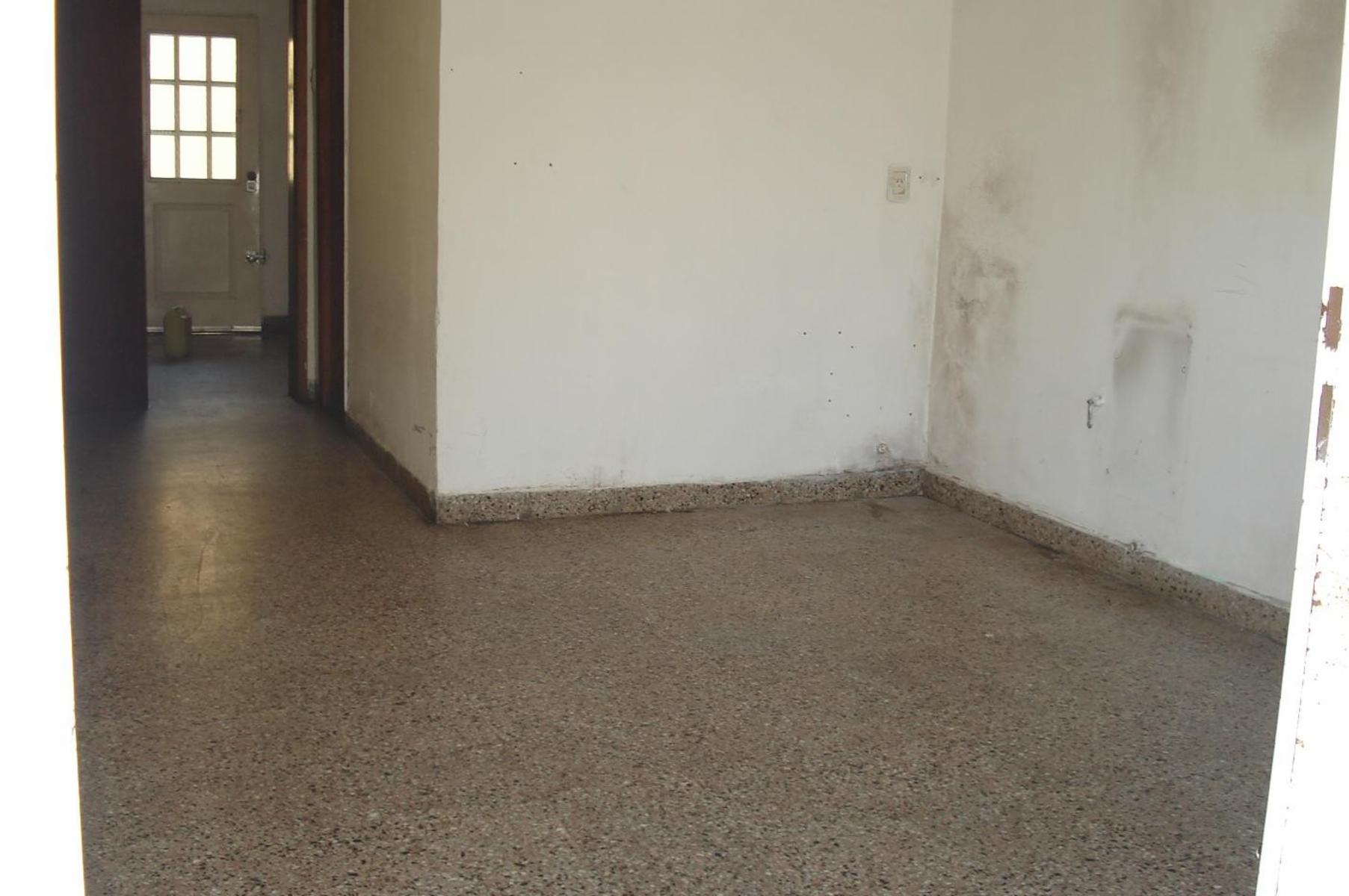 Saladillo 2500 · Mataderos — foto 4