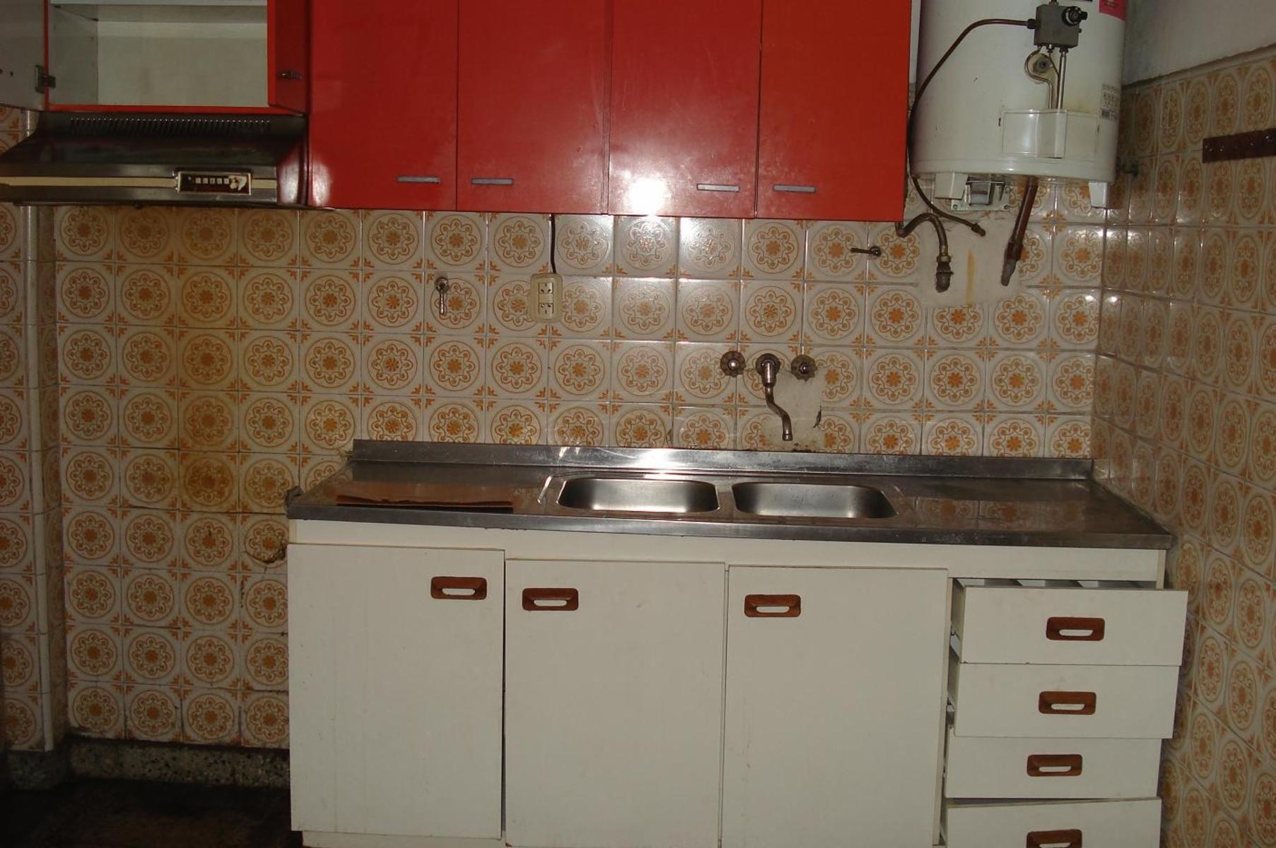 Saladillo 2500 · Mataderos — foto 5