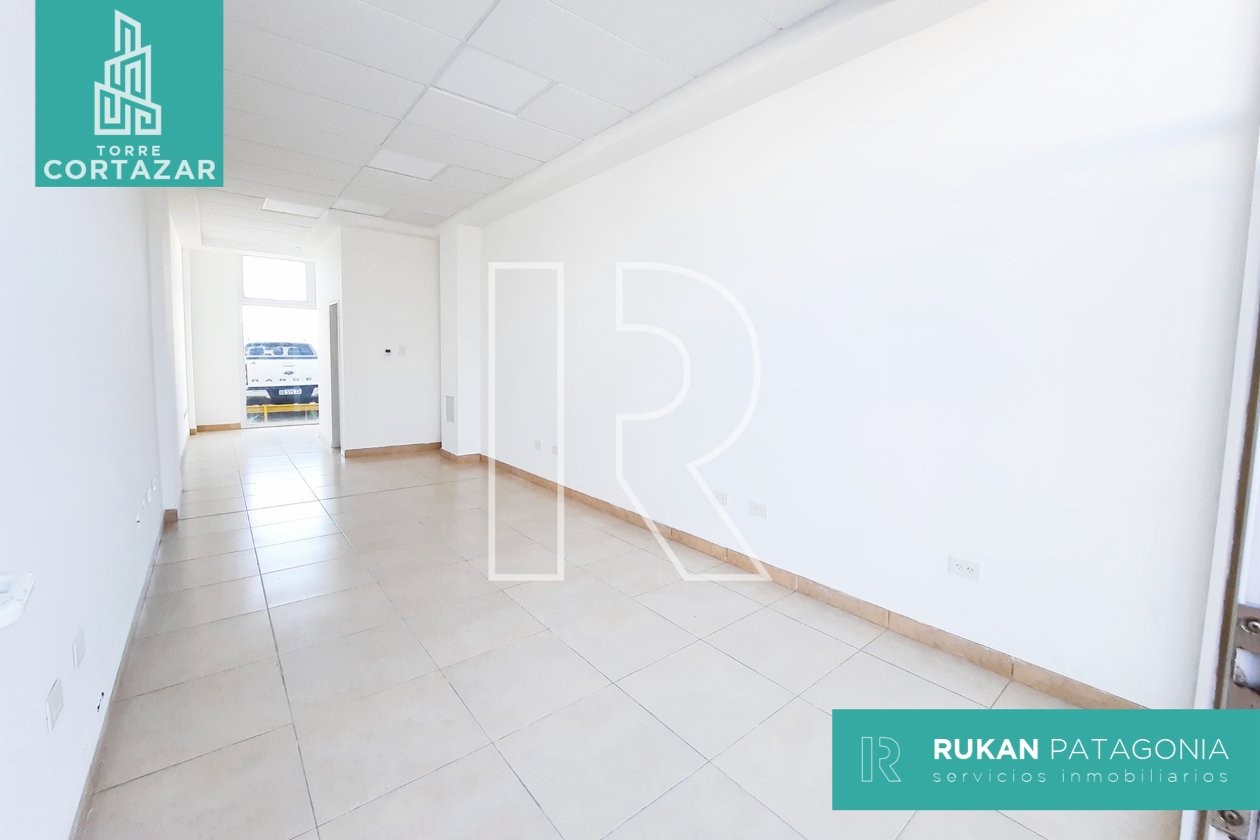 #Alquiler_RUKAN Local Comercial | TORRE CORTAZAR | Local 10 | 35m2|Calle J. M. ESTRADA | Caleta Olivia.