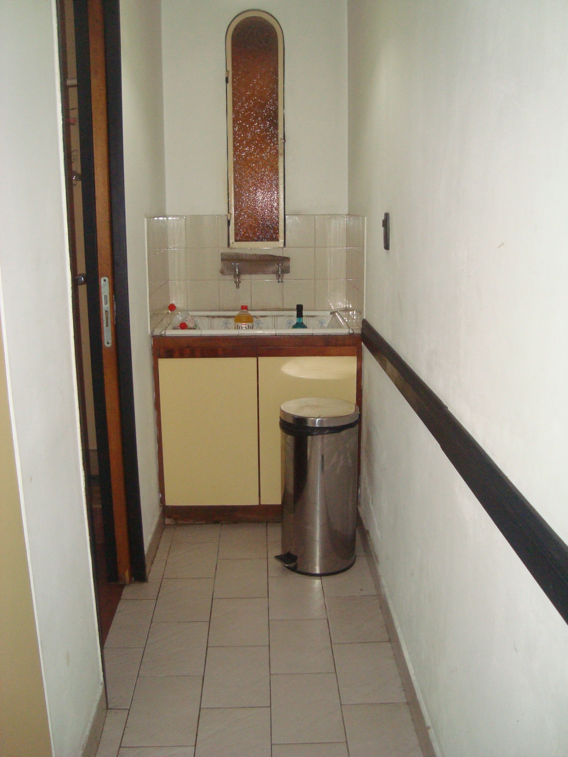 Av Espora al 2500 · Almirante Brown — foto 8