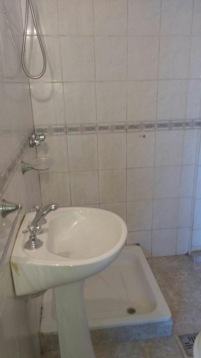 Se vende URGENTE departamento en MORON/APTO CREDITO