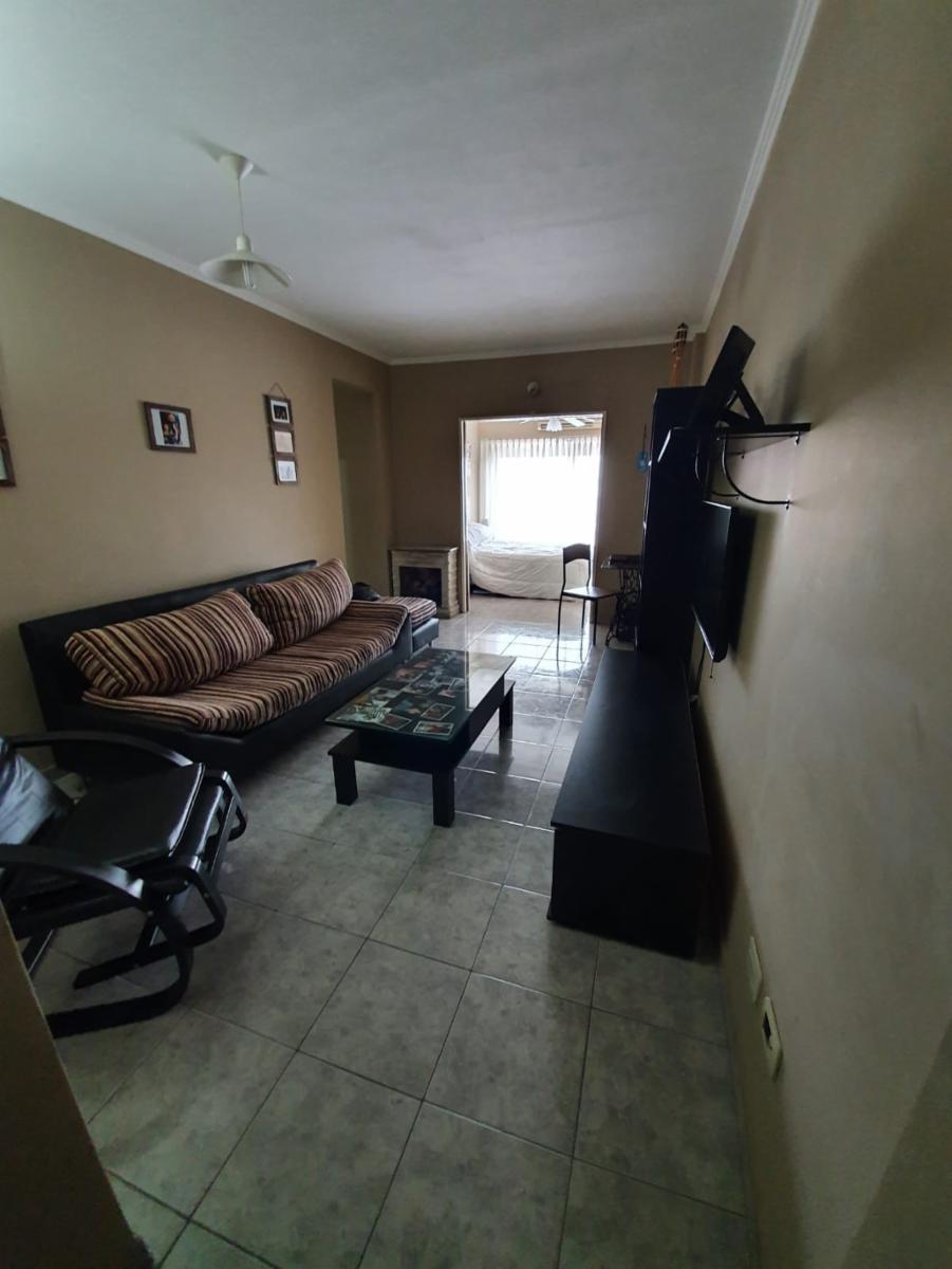 Departamento de tres ambientes a la venta en San Miguel