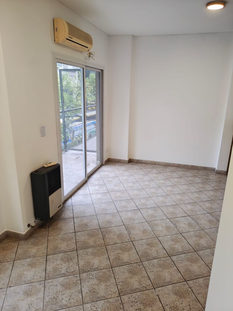 Domingo Faustino Sarmiento 1600 · San Miguel — foto 8