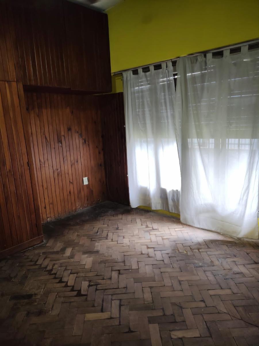 RAMON CABRERO  2500 · Lanús — foto 11