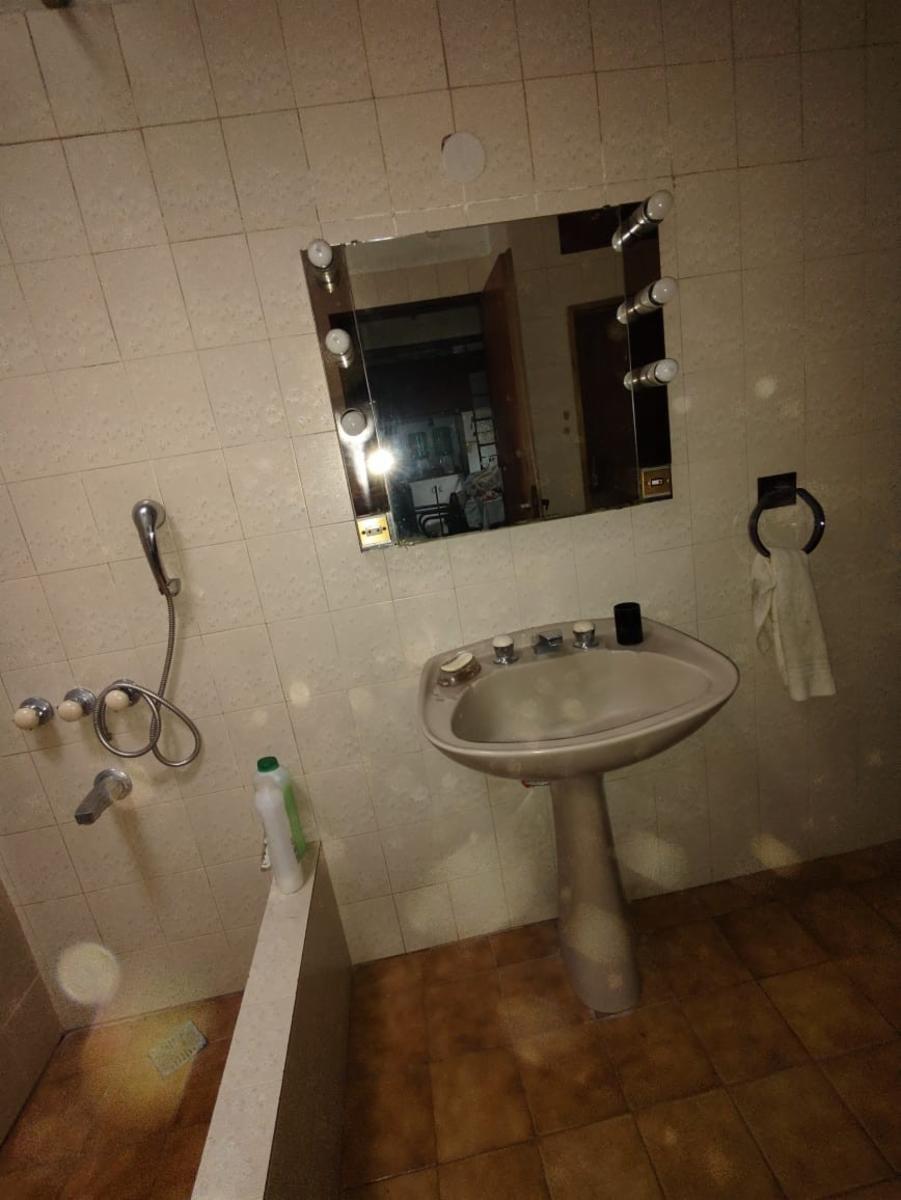 RAMON CABRERO  2500 · Lanús — foto 13
