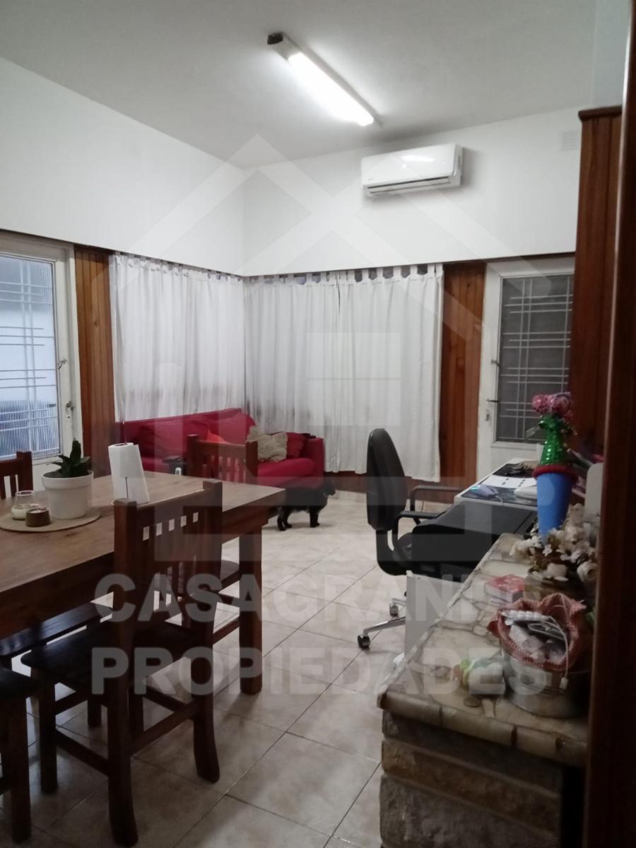 Ramón Falcón 1557 · Morón — foto 4
