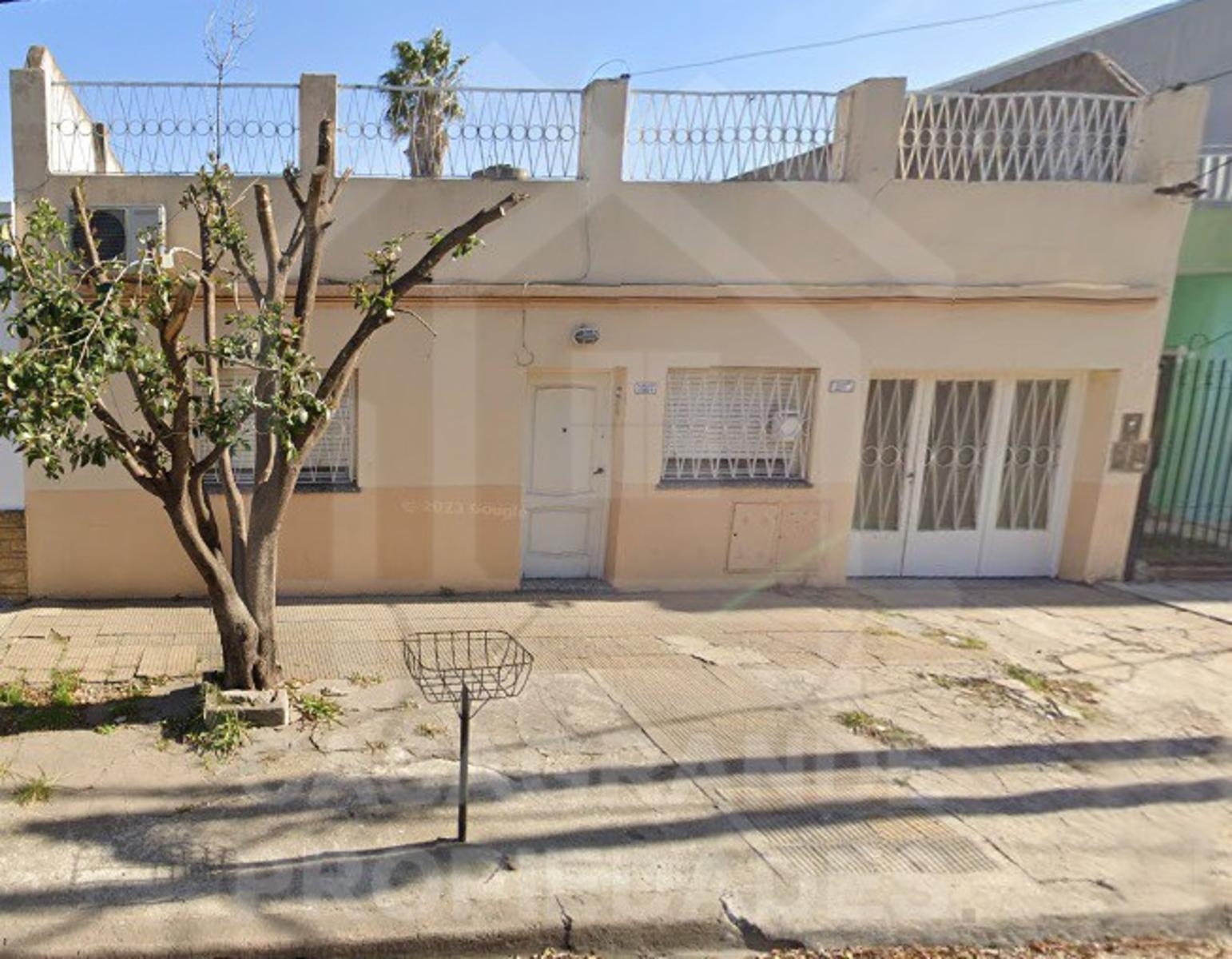 Ramón Falcón 1557 · Morón — foto 5