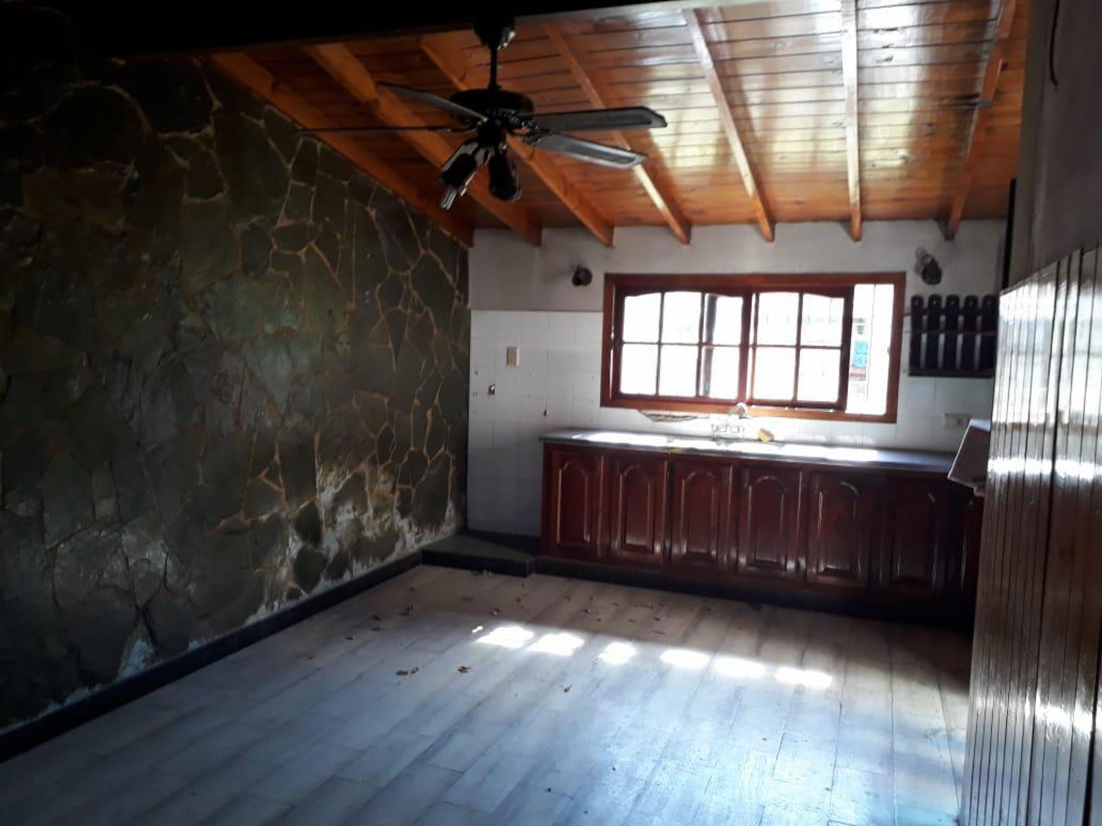 Enrique Del Valle Iberlucea 1400 · Morón — foto 5