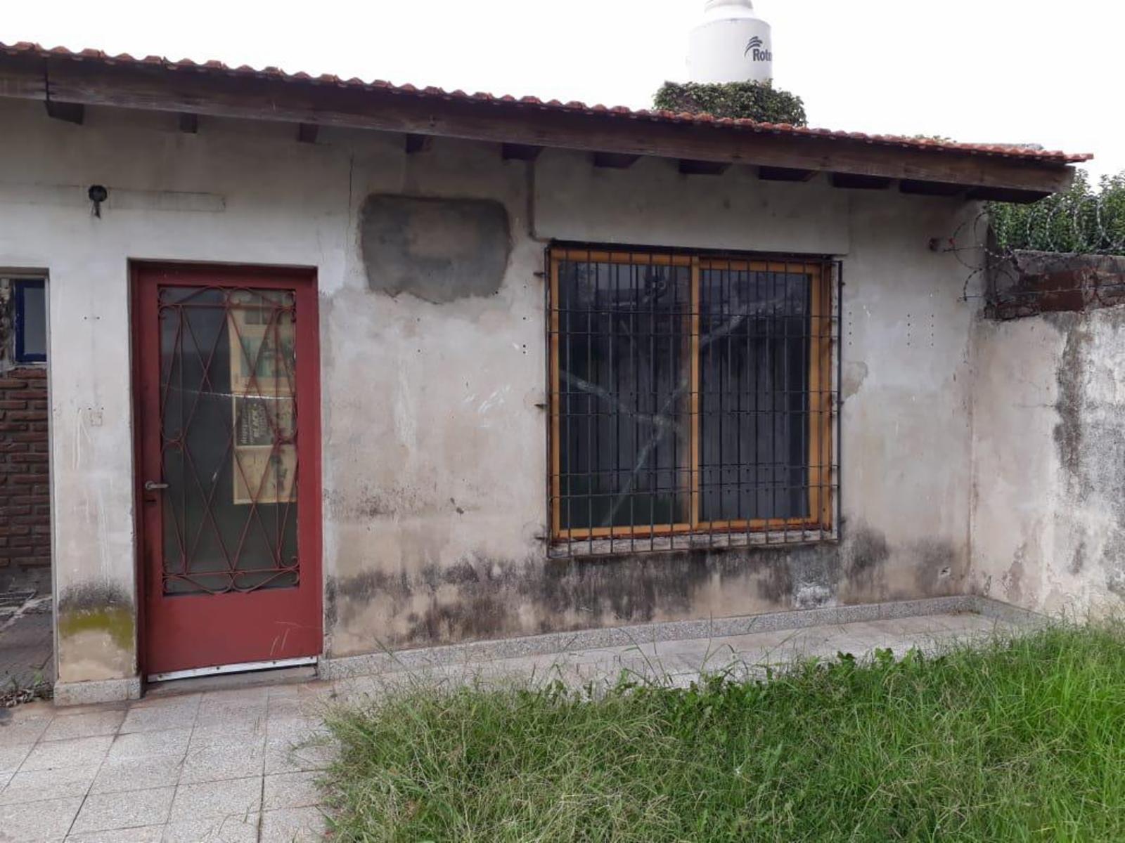 Enrique Del Valle Iberlucea 1400 · Morón — foto 6