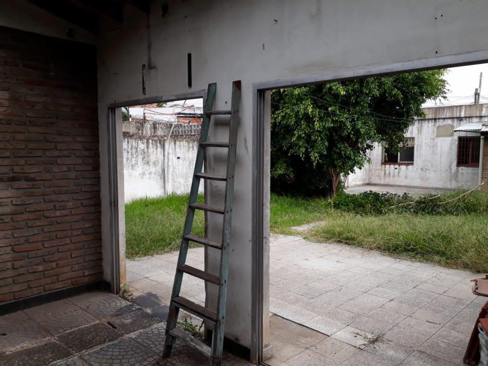 Enrique Del Valle Iberlucea 1400 · Morón — foto 7