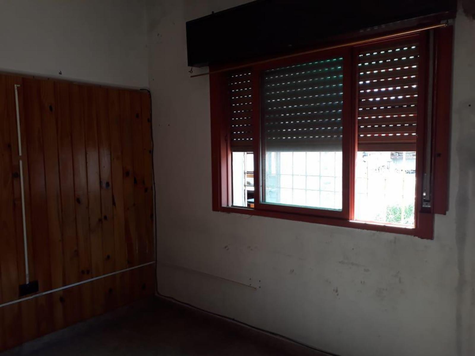 Enrique Del Valle Iberlucea 1400 · Morón — foto 9