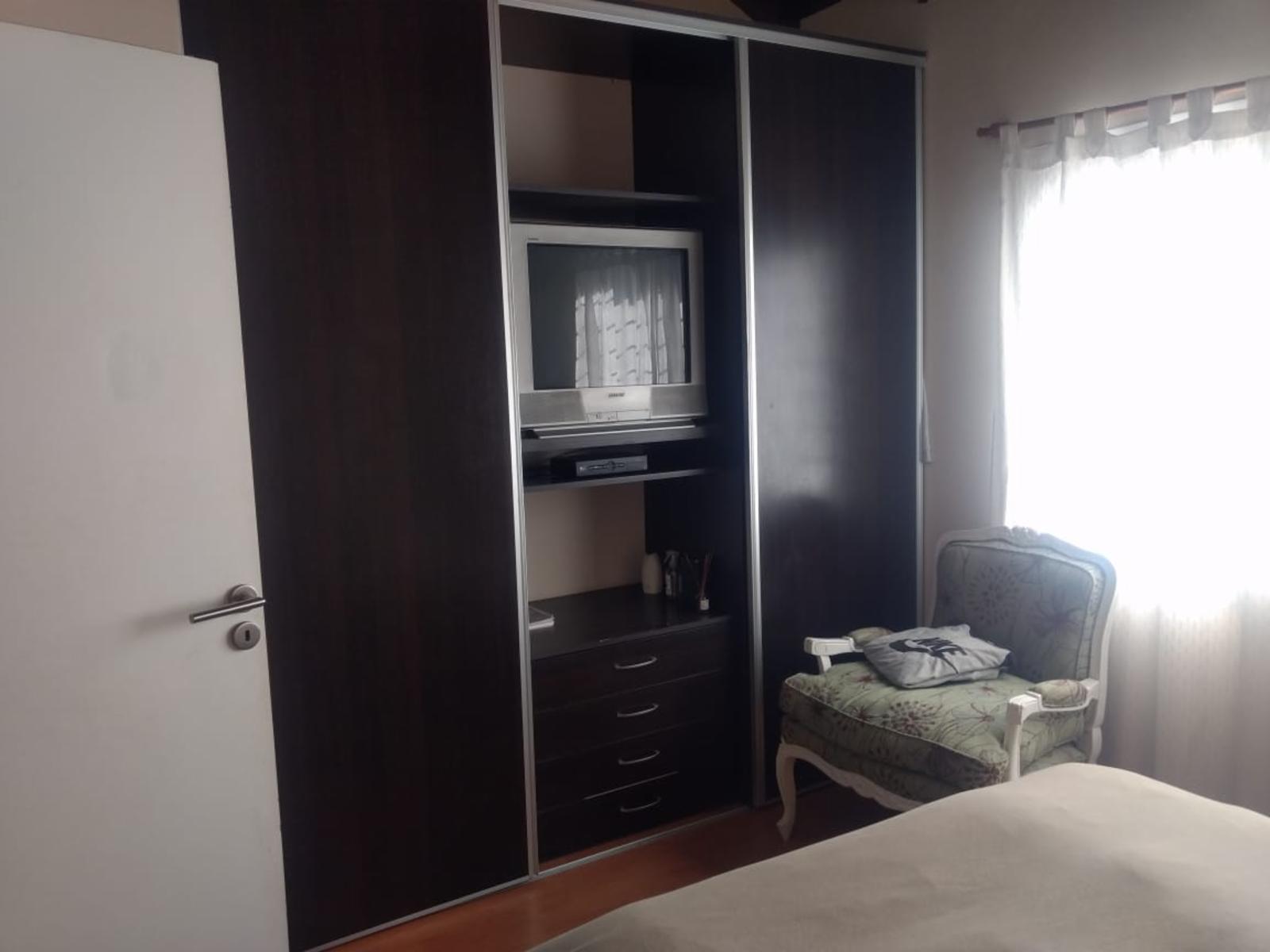 ¡EXCELENTE TRIPLEX ZONA BELLA VISTA (APTO CRÉDITO)